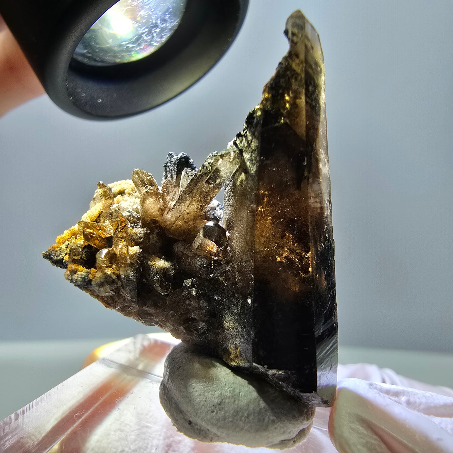 Rare spécimen de tourmaline Schorl et de quartz fumé, Erongo, Namibie, 36 x 27 x 22 mm