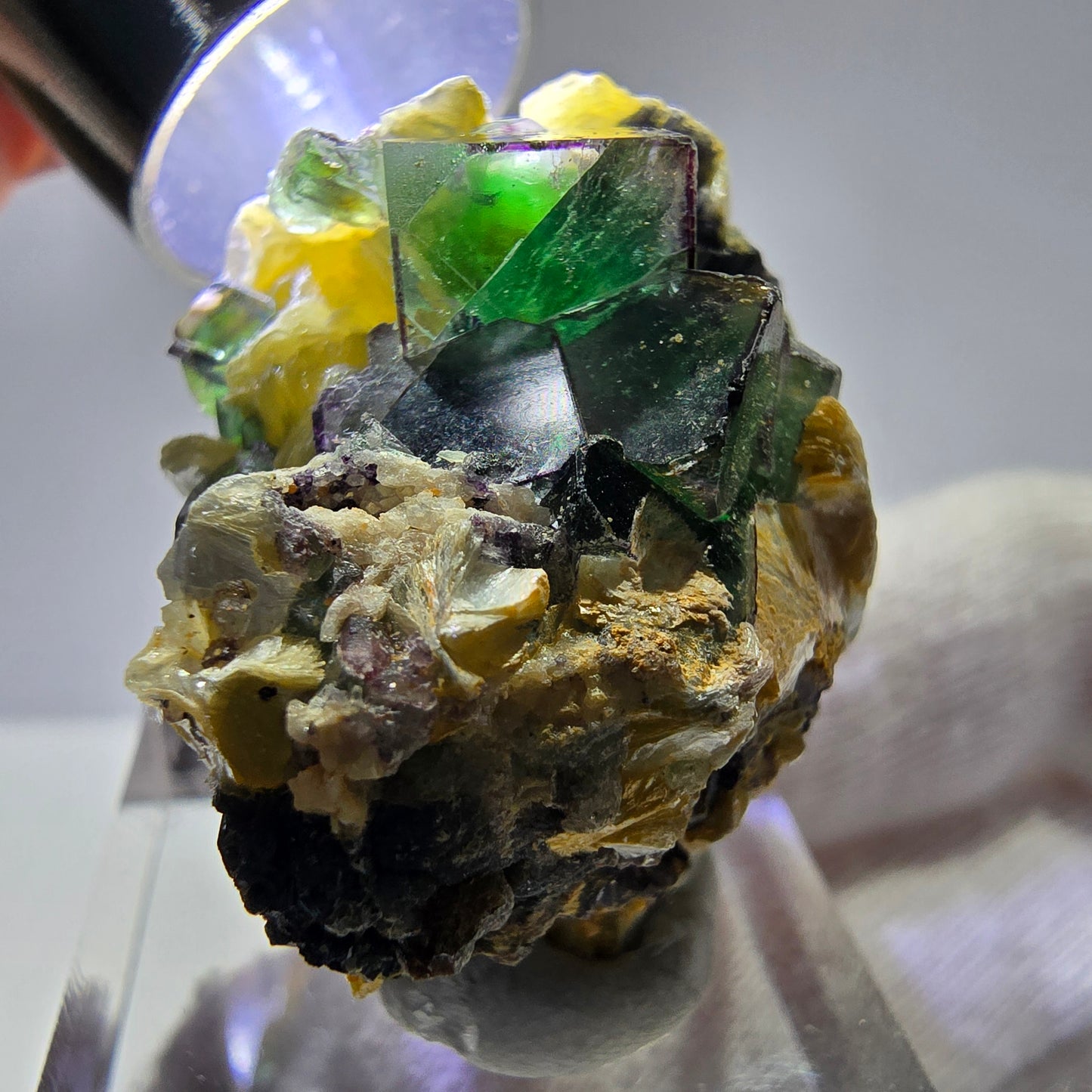 Cube de fluorite fantôme, spécimen de tourmaline scholle muscovite, Erongo, Namibie, 30 x 28 x 23 mm