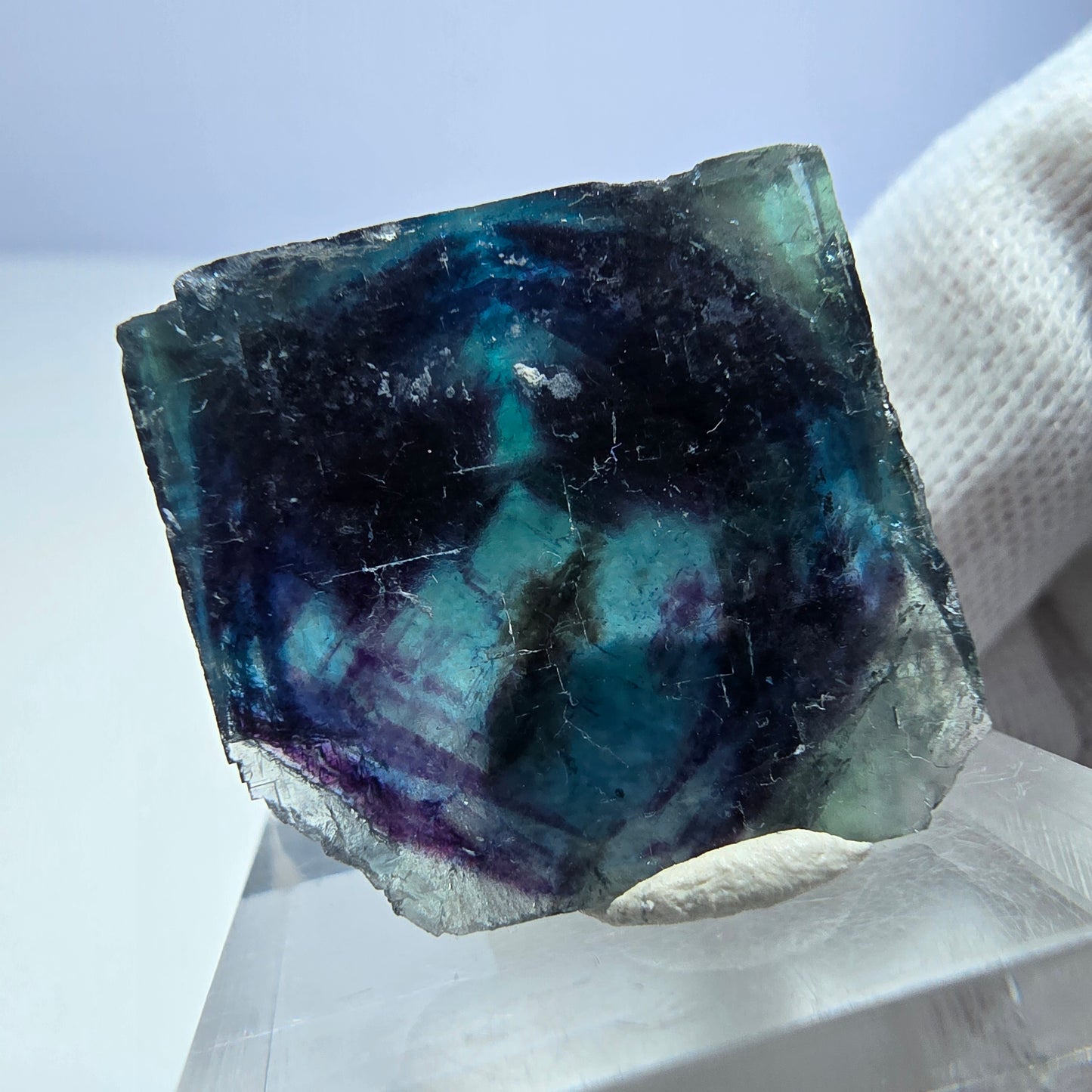Cube de fluorite fantôme, zonal - Nouvelle découverte ! Okorusu, Namibie 30*27*13mm