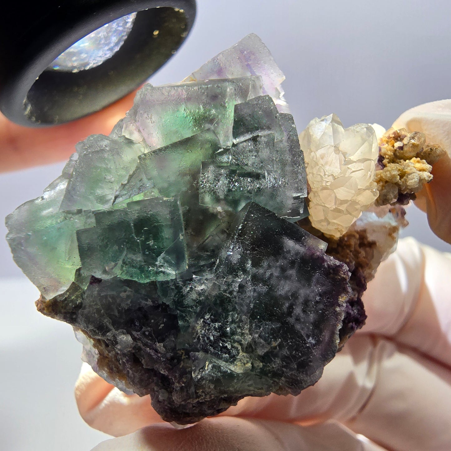 Rare cube de fluorite fantôme, spécimen de quartz vert violet Okorusu Namibie 42*41*24mm