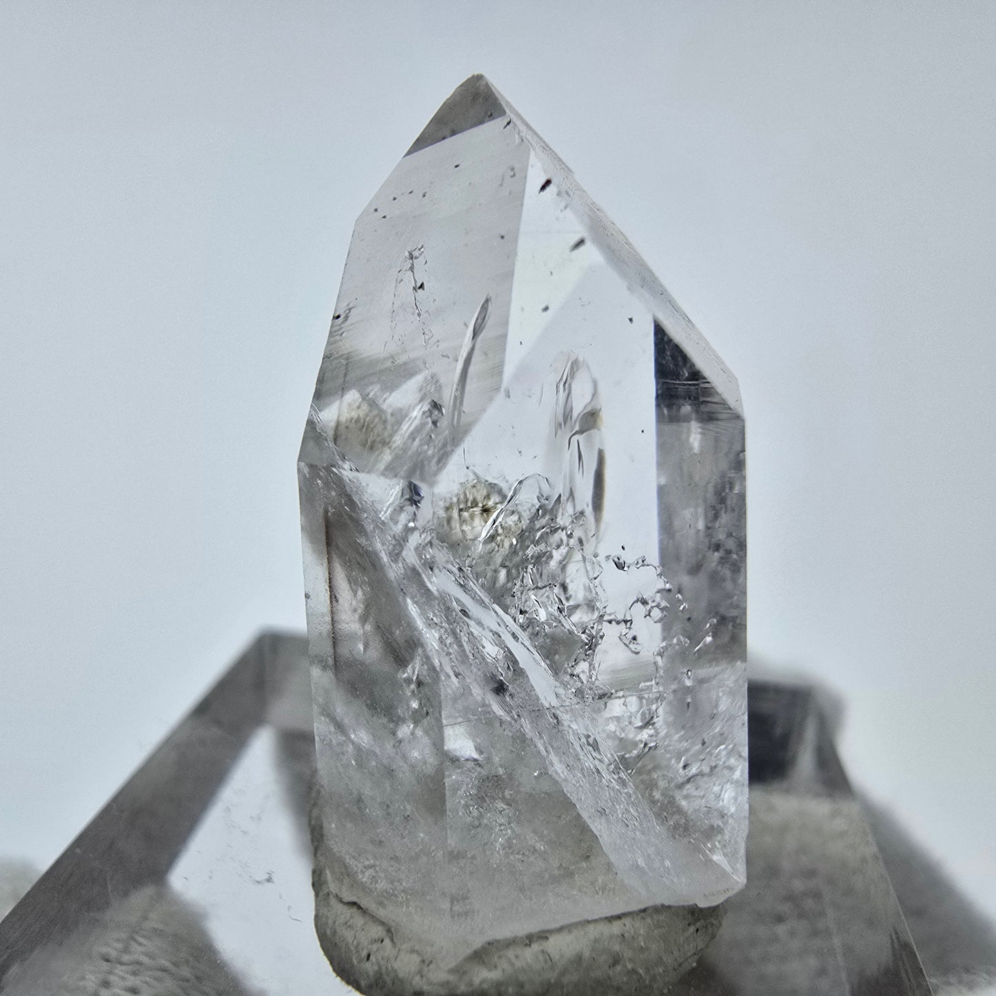 Harlekin Phantom Quarz Kristall Streep Mine, Goboboseb, Namibia 26*15*14mm