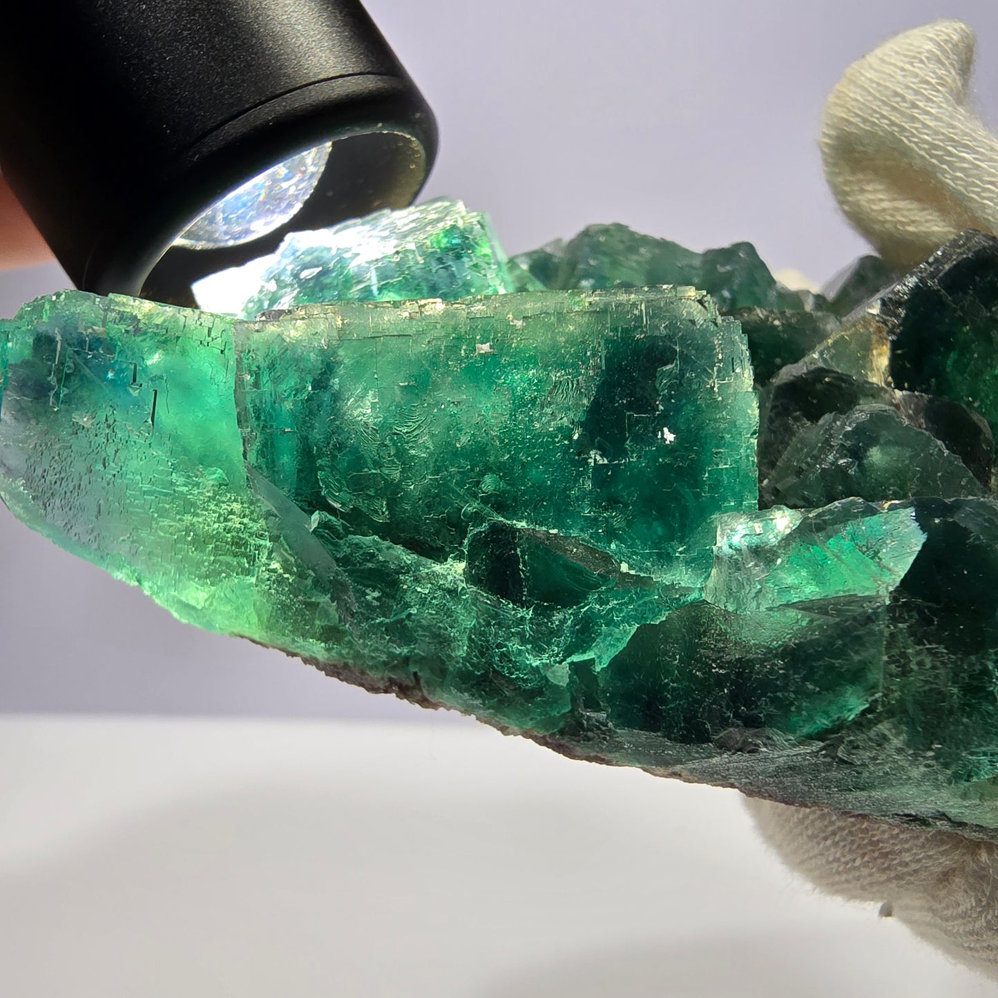 Grand cube de fluorite fantôme vert étagé Okorusu Namibie 102 x 78 x 28 mm