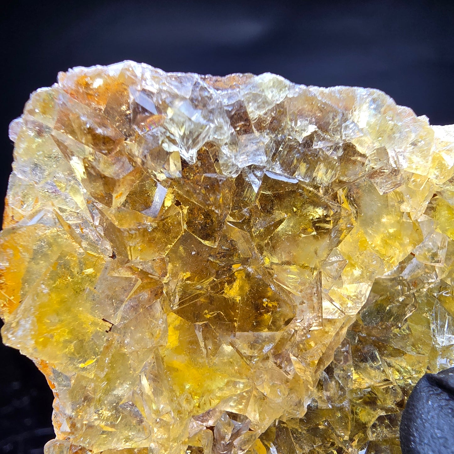 Klare Honey Pocket Fluorit Würfel Stufe gelb Okorusu Namibia 56*50*10mm Sammlung