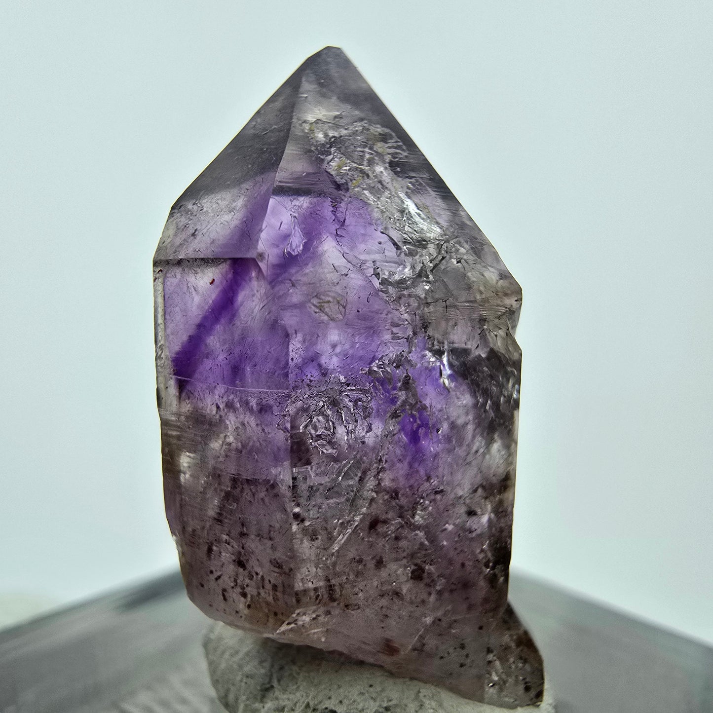 Seltene Phantom Amethyst Zepter Spitze Goboboseb, Namibia 27*15*14mm