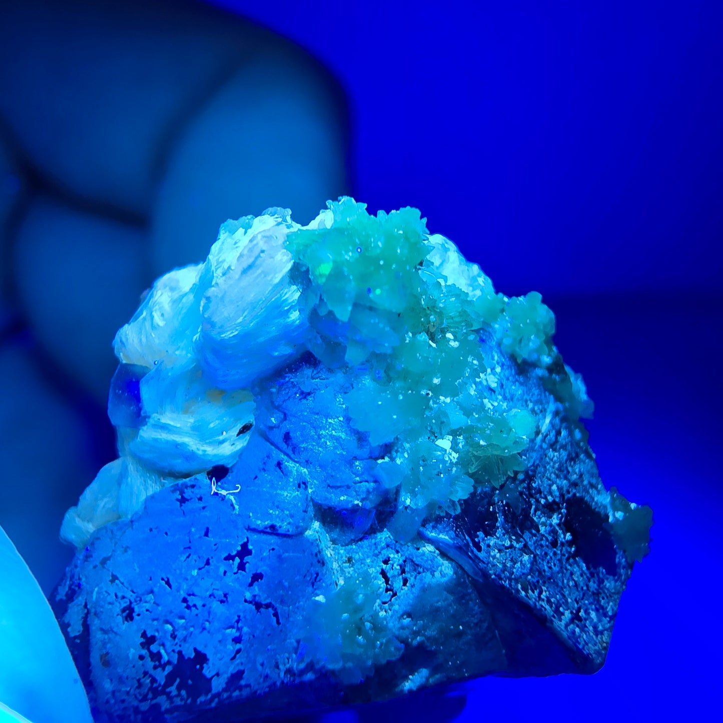 Cube de fluorite fantôme zonal, spécimen de muscovite, Erongo, Namibie, 28 x 23 x 16 mm