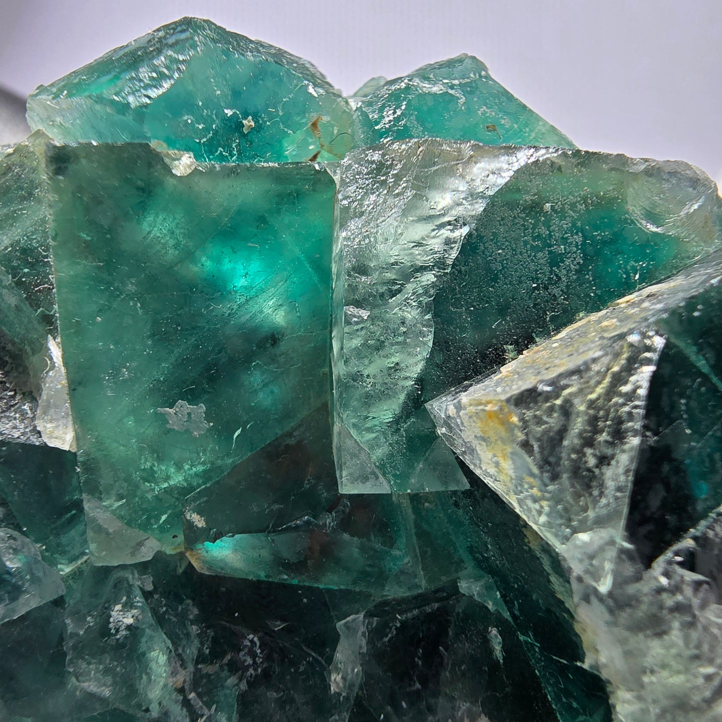 Rare spécimen de cube de fluorite fantôme, vert violet Okorusu Namibie 75*59*25 mm