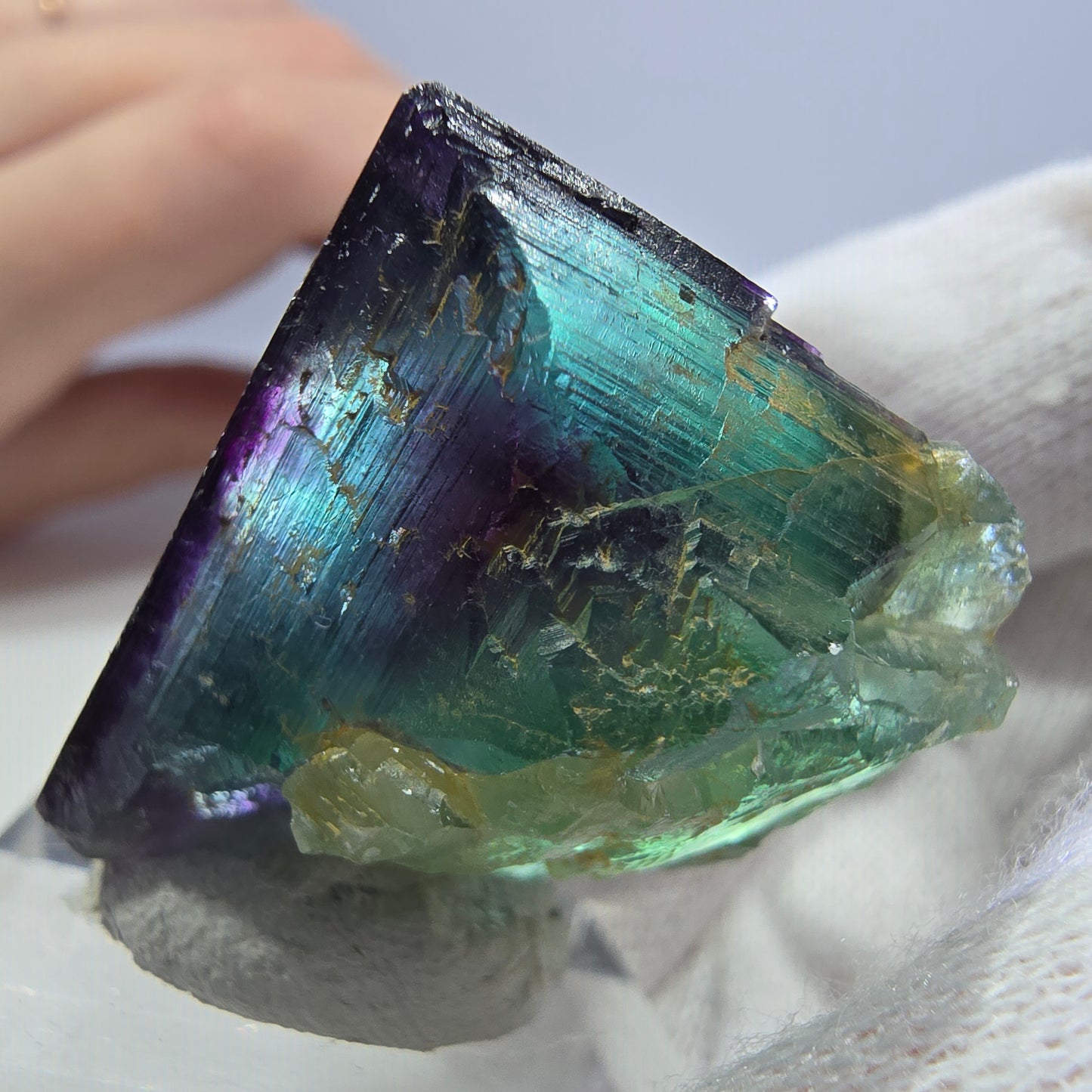 Spécimen de cube de fluorite fantôme transparente, vert-violet zonal, Okorusu, Namibie, 42 x 28 x 24 mm
