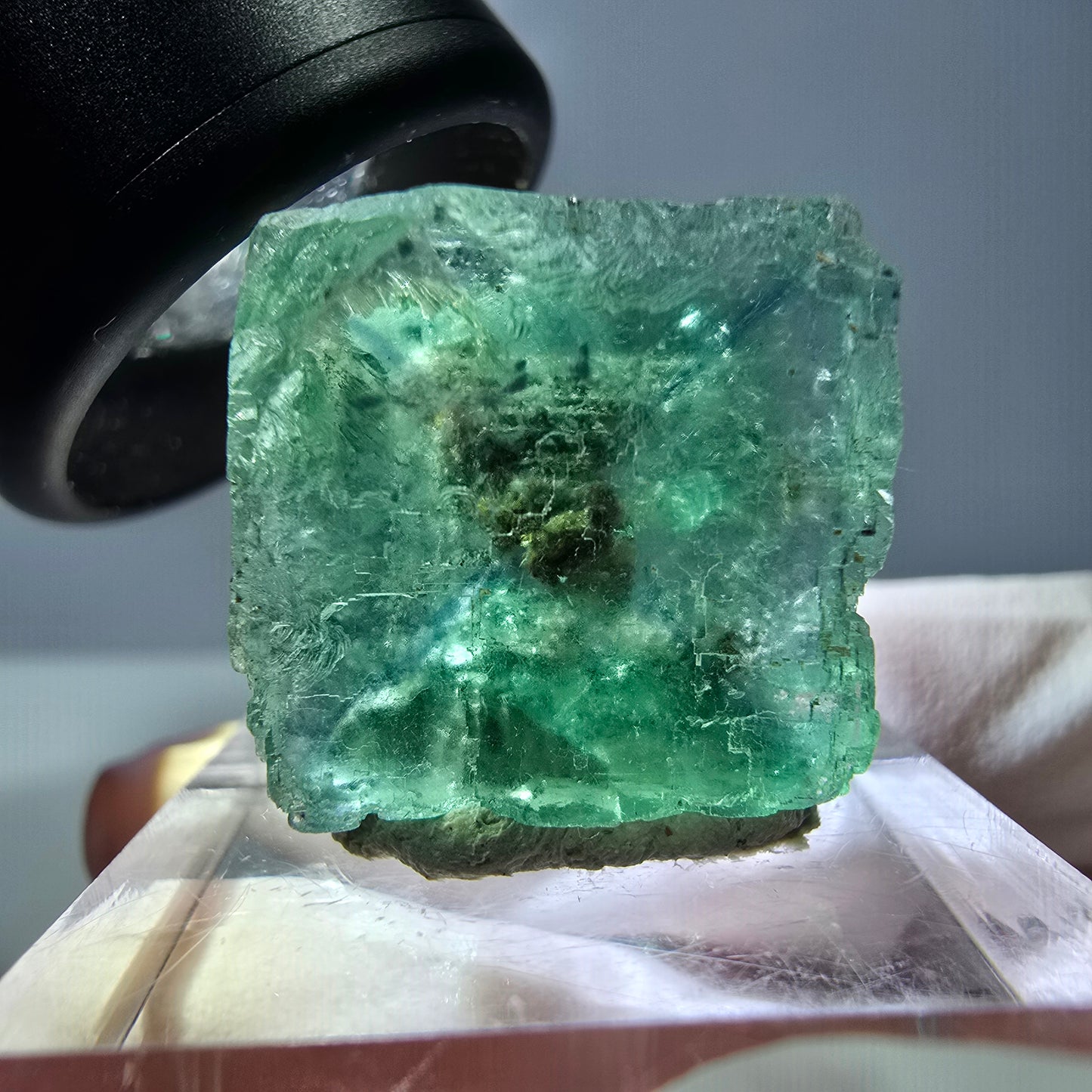 Cube de fluorite fantôme transparente parquetée, vert Okorusu, Namibie 19 x 19 x 15 mm