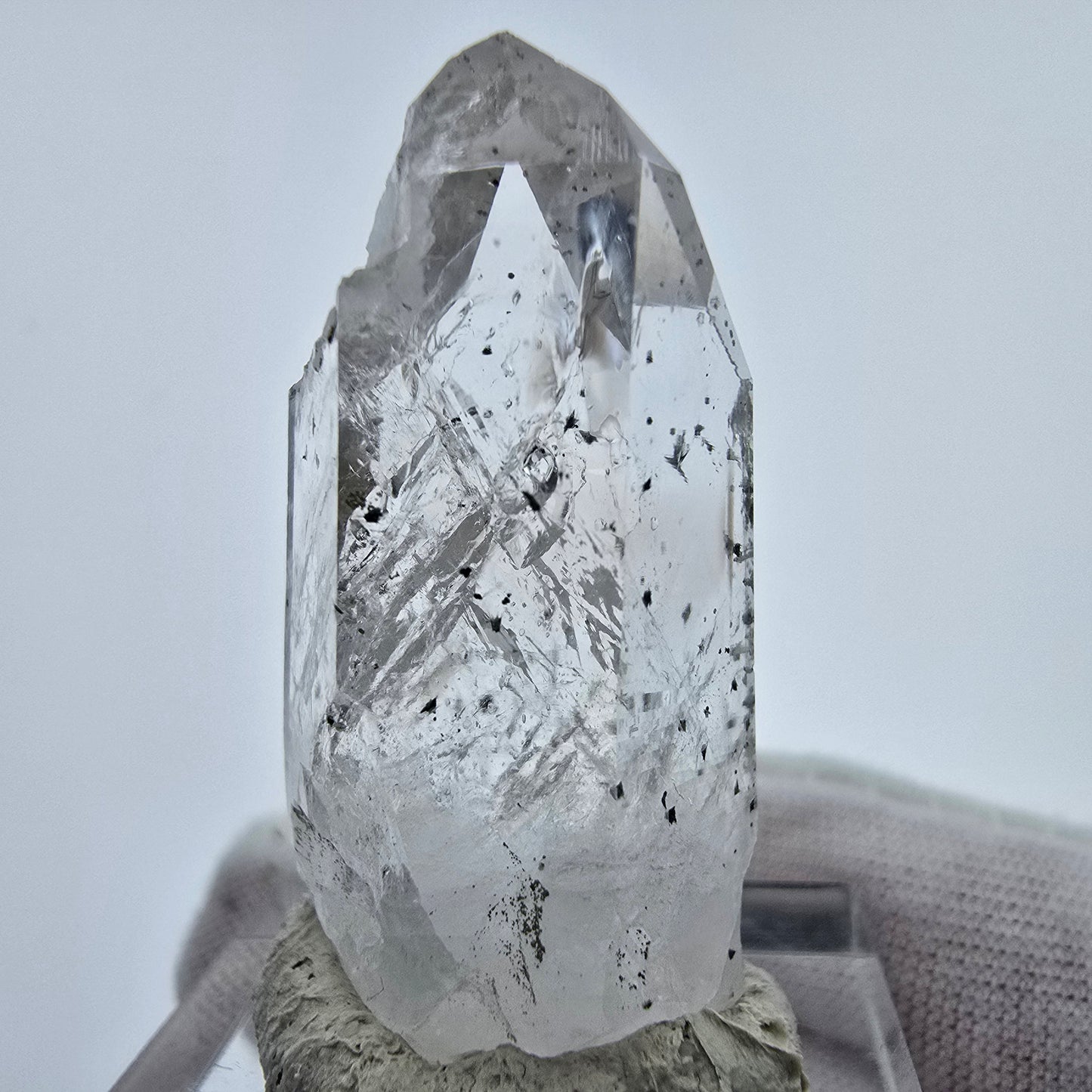 Enhydro Phantom Hämatit Quarz Kristall Streep Mine Goboboseb, Namibia 35*16*15mm