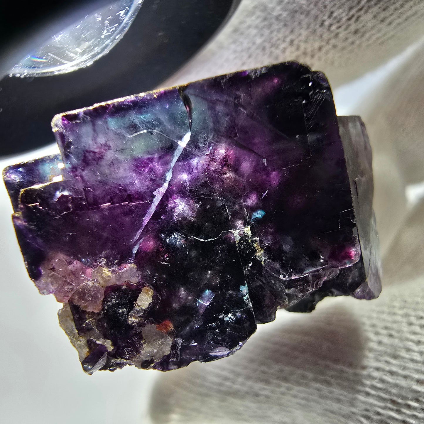 Spécimen rare de cube de fluorite fantôme, vert zonal et violet, Okorusu, Namibie, 37 x 29 x 20 mm
