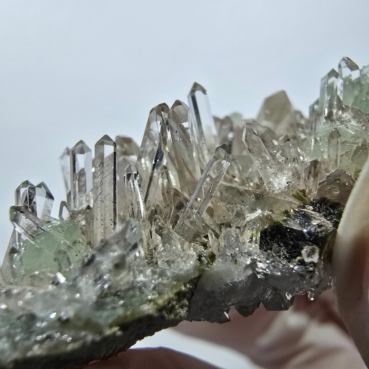 Quartz Starburst, préhnite, analcim, calcite Streep Mine, Gobo, Namibie 51 x 36 x 20 mm