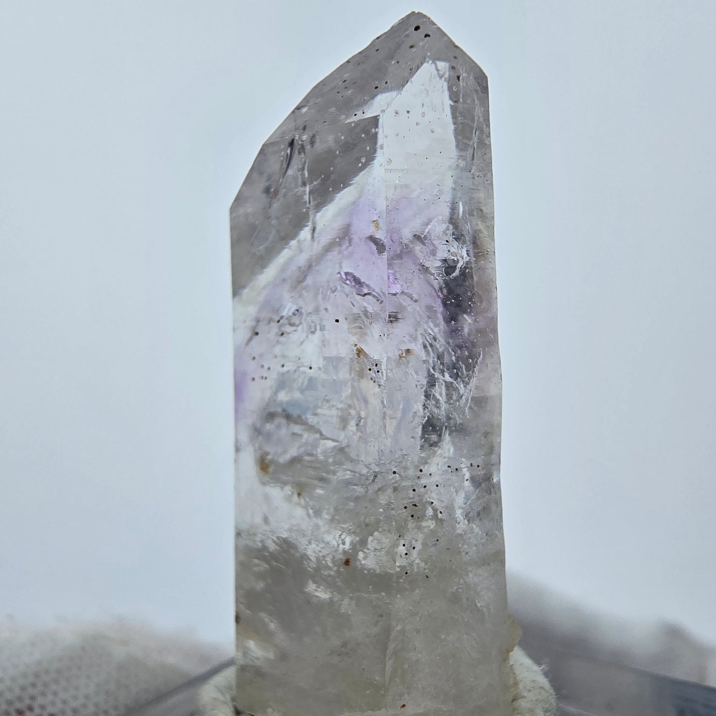 Enhydro Phantom Amethyst 1x Blase Streep Mine Goboboseb Namibia 35*15*10mm