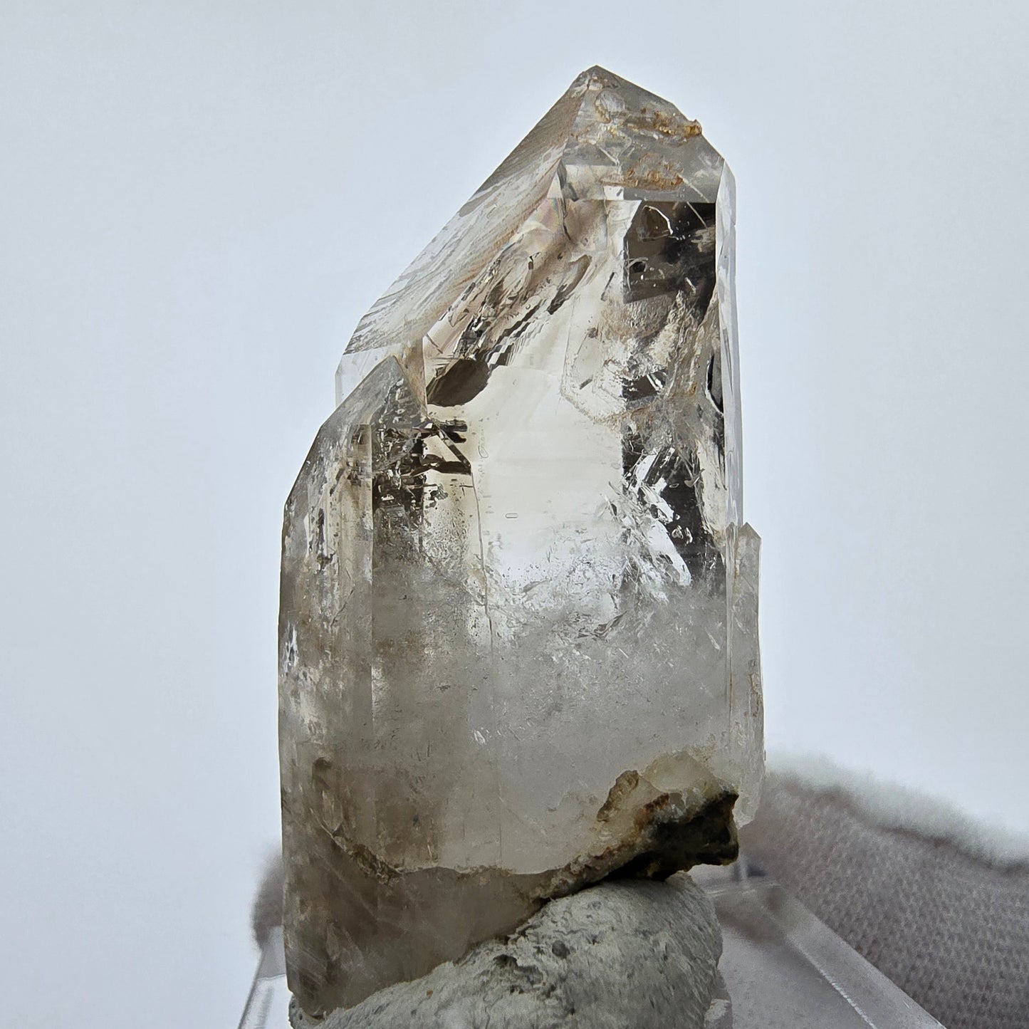 Enhydro Phantom Rauchquarz Spitzen 1x Blase Goboboseb, Namibia 43*22*17mm