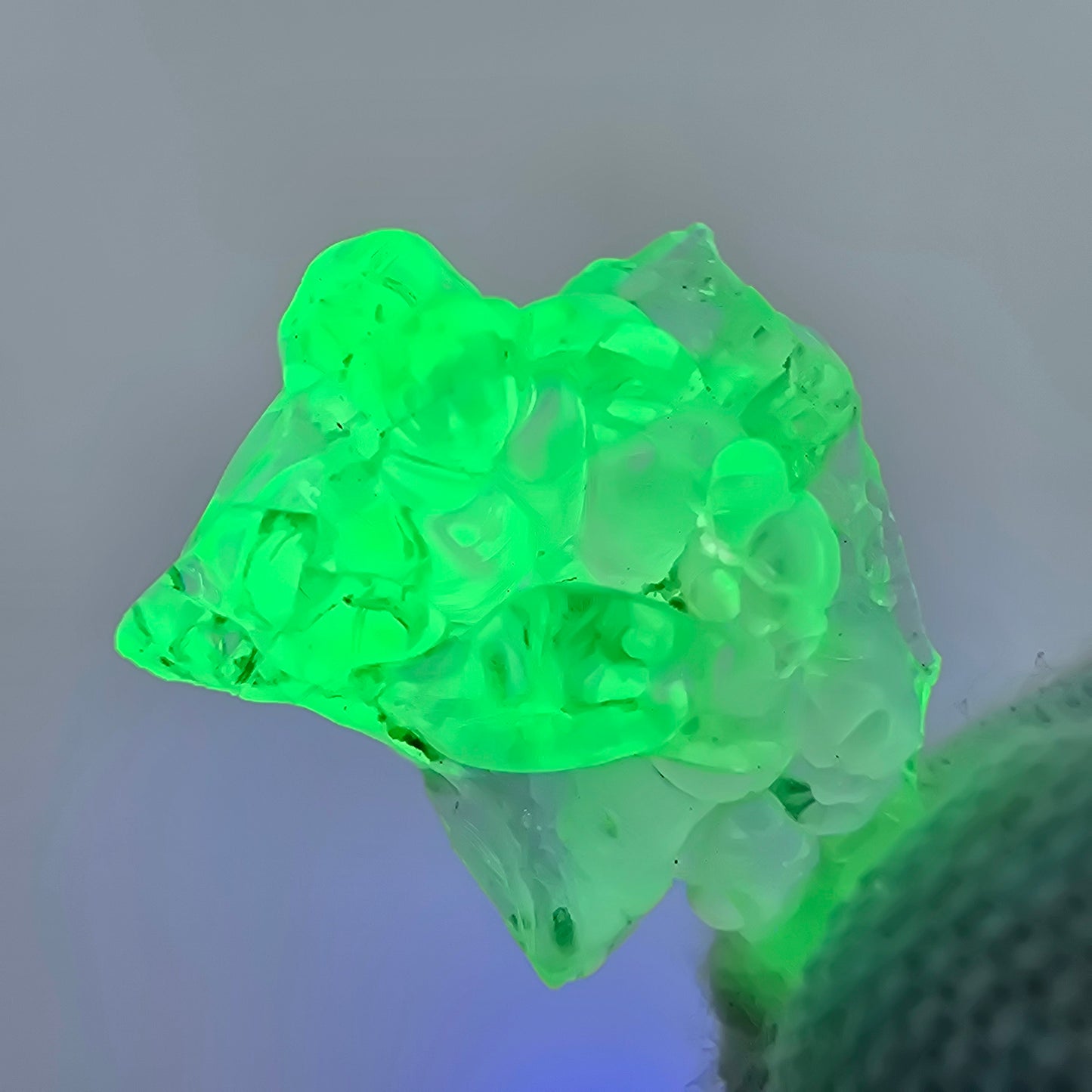 Seltene Hyalit, UV Opal Stufe Erongo, Namibia 19*14*9mm Mineraliensammlung