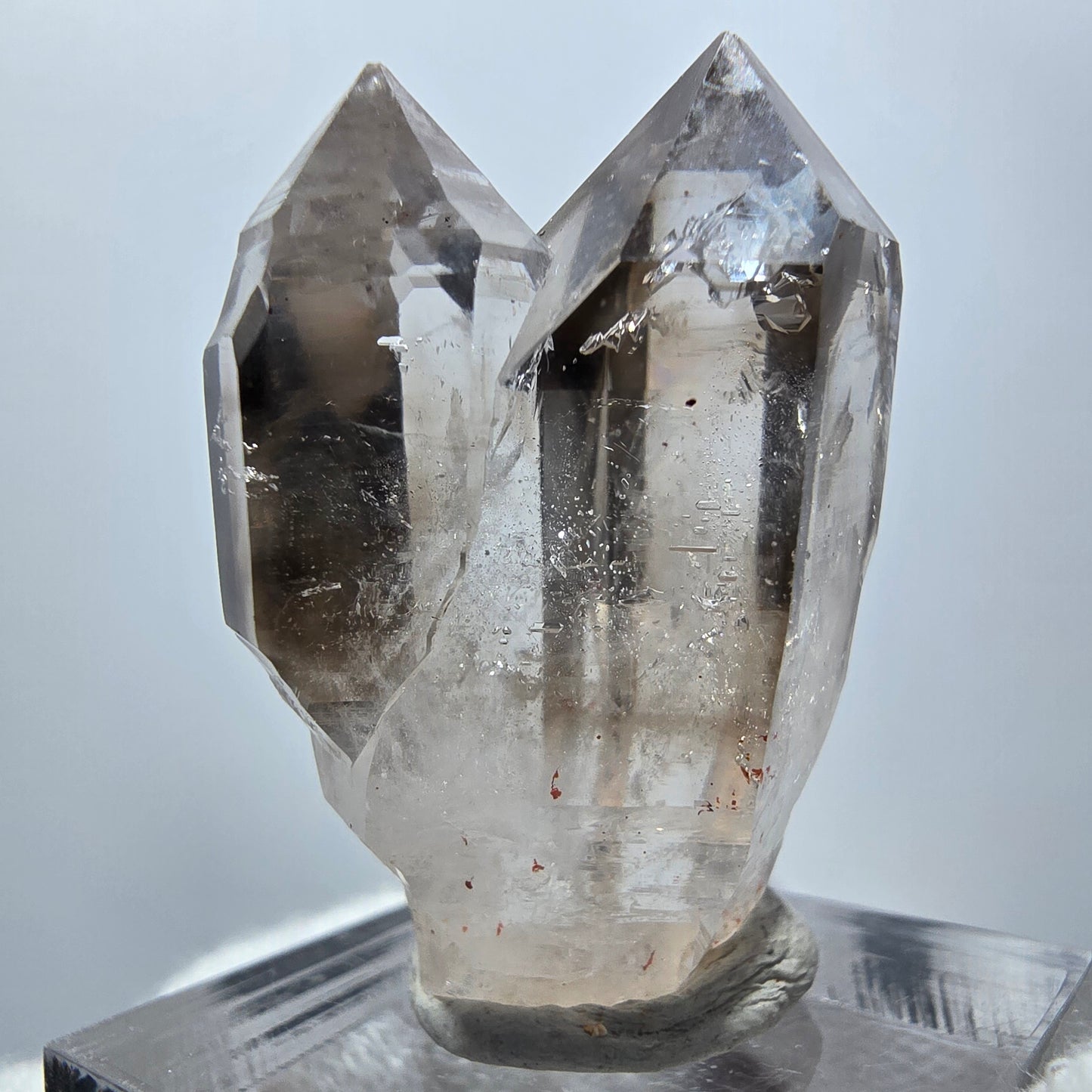 Klare Phantom Rauchquarz Zepter Stufe Goboboseb, Namibia 34*26*17mm