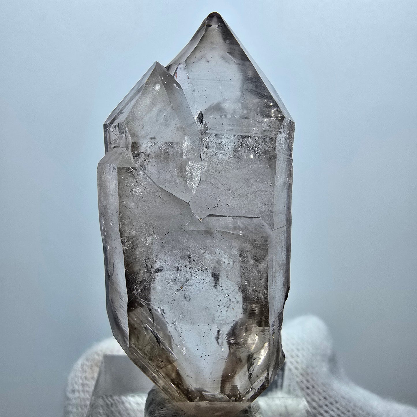 Klare Phantom Rauchquarz DT Zepter Spitze Goboboseb, Namibia 50*21*15mm