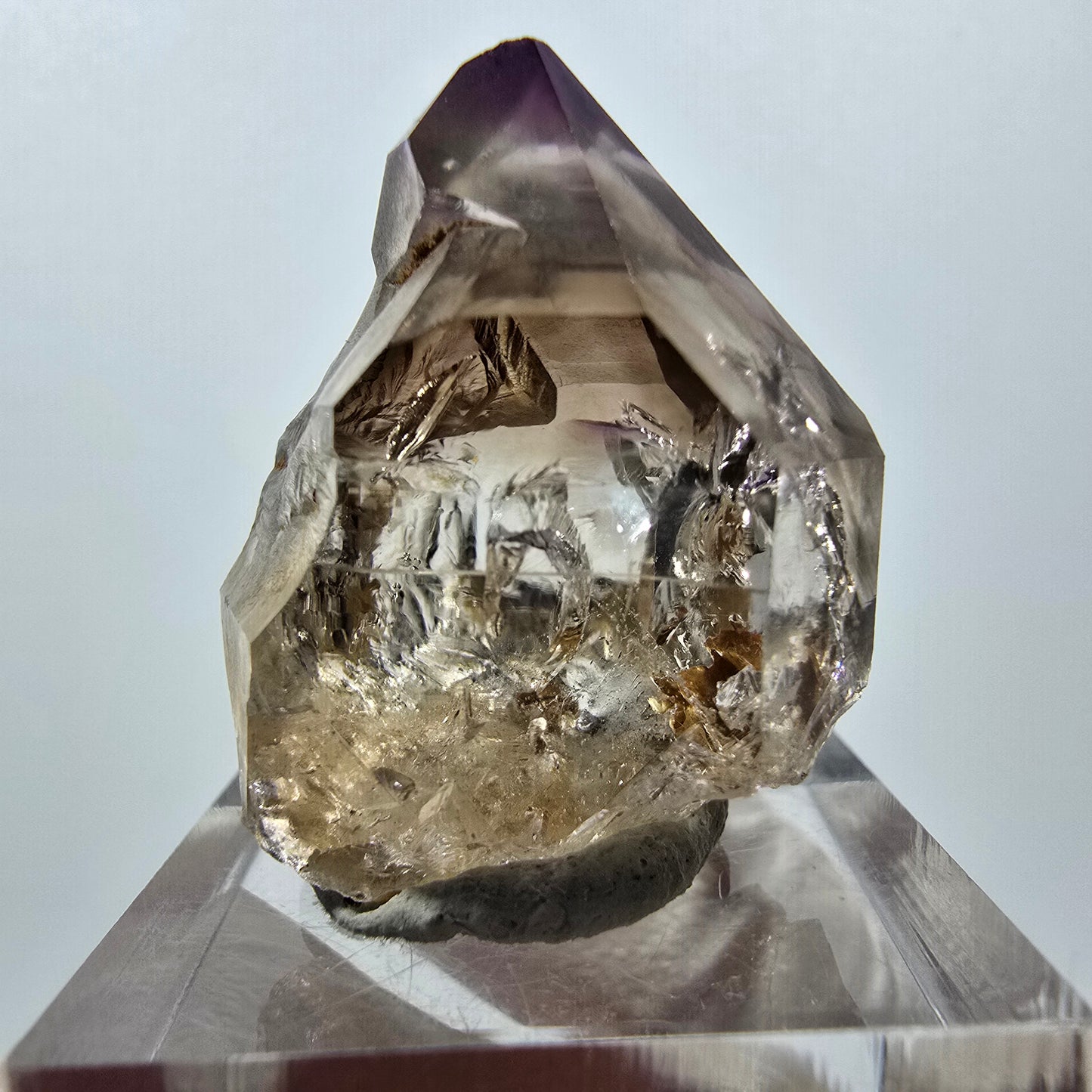 Pointe de sceptre en améthyste fantôme de Goboboseb, Namibie, 30 x 24 x 19 mm