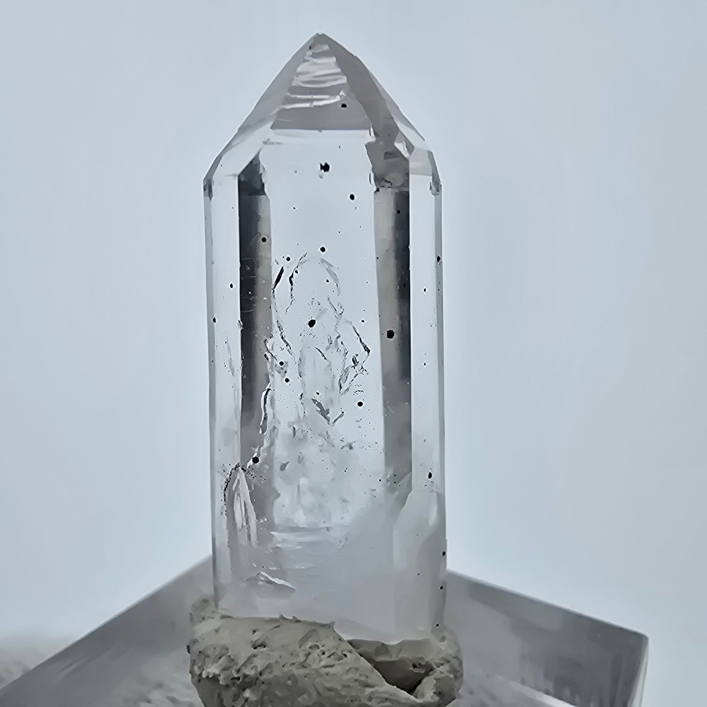 Klare Lemurian Hämatit Quarz Spitze Streep Mine, Goboboseb, Namibia 34*11*9mm
