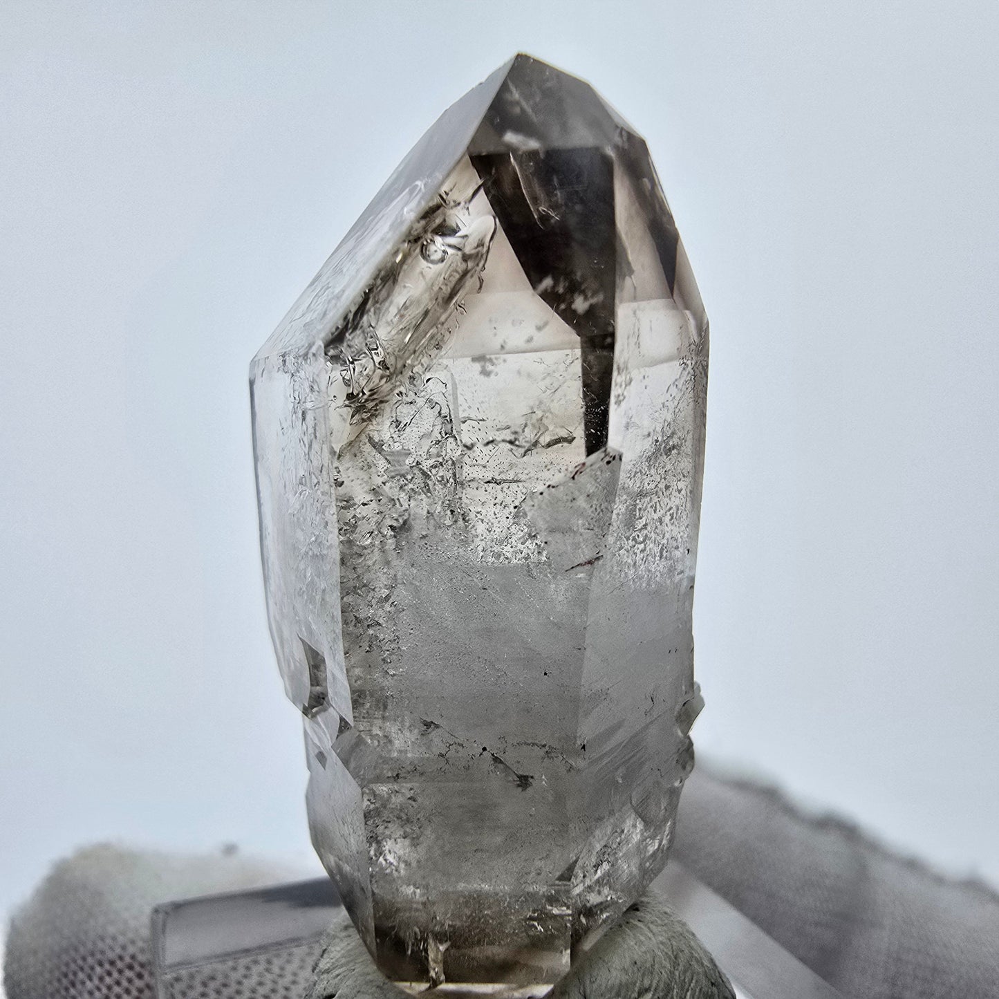 Enhydro Phantom Smoky Quartz Sceptre Tip 1x Bubble Goboboseb, Namibie 37*21*17mm