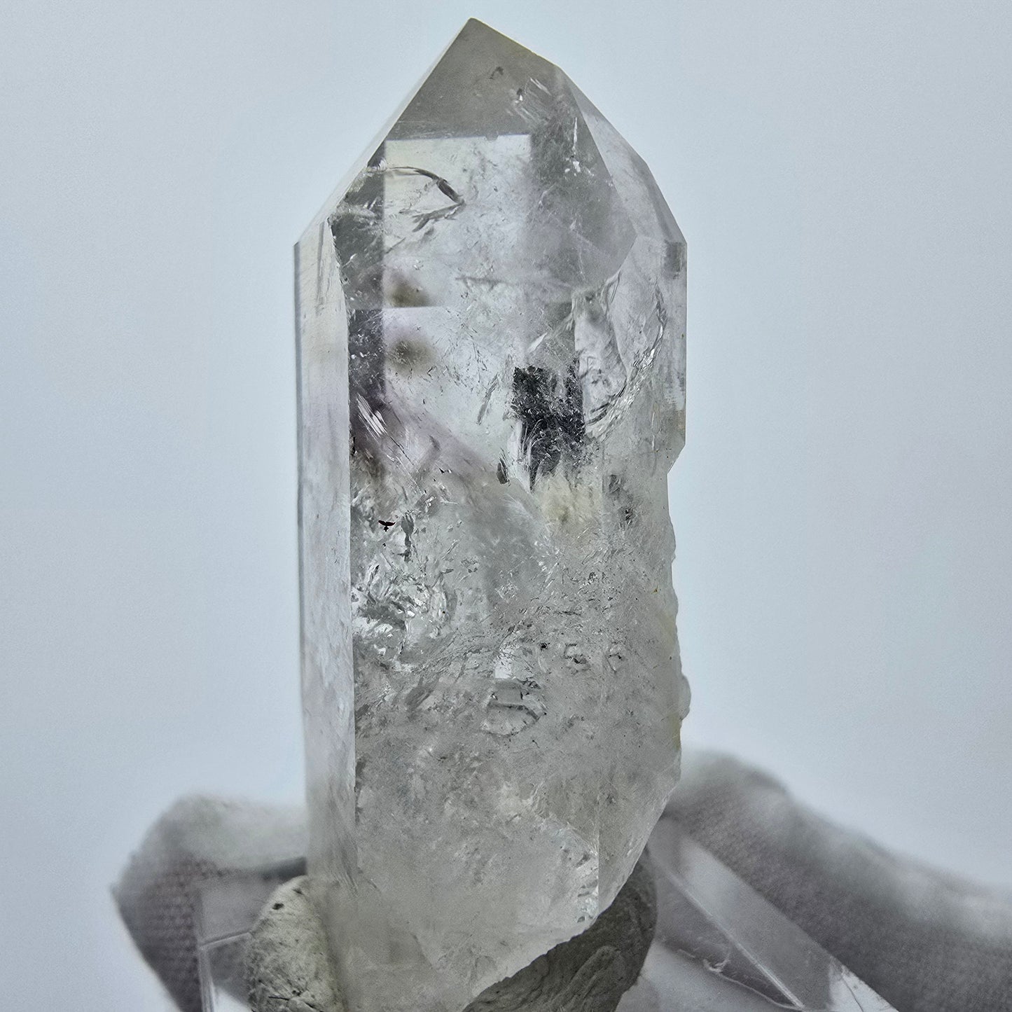 Enhydro Phantom Amethyst, 2x Blase Streep Mine Goboboseb Namibia 47*22*14mm