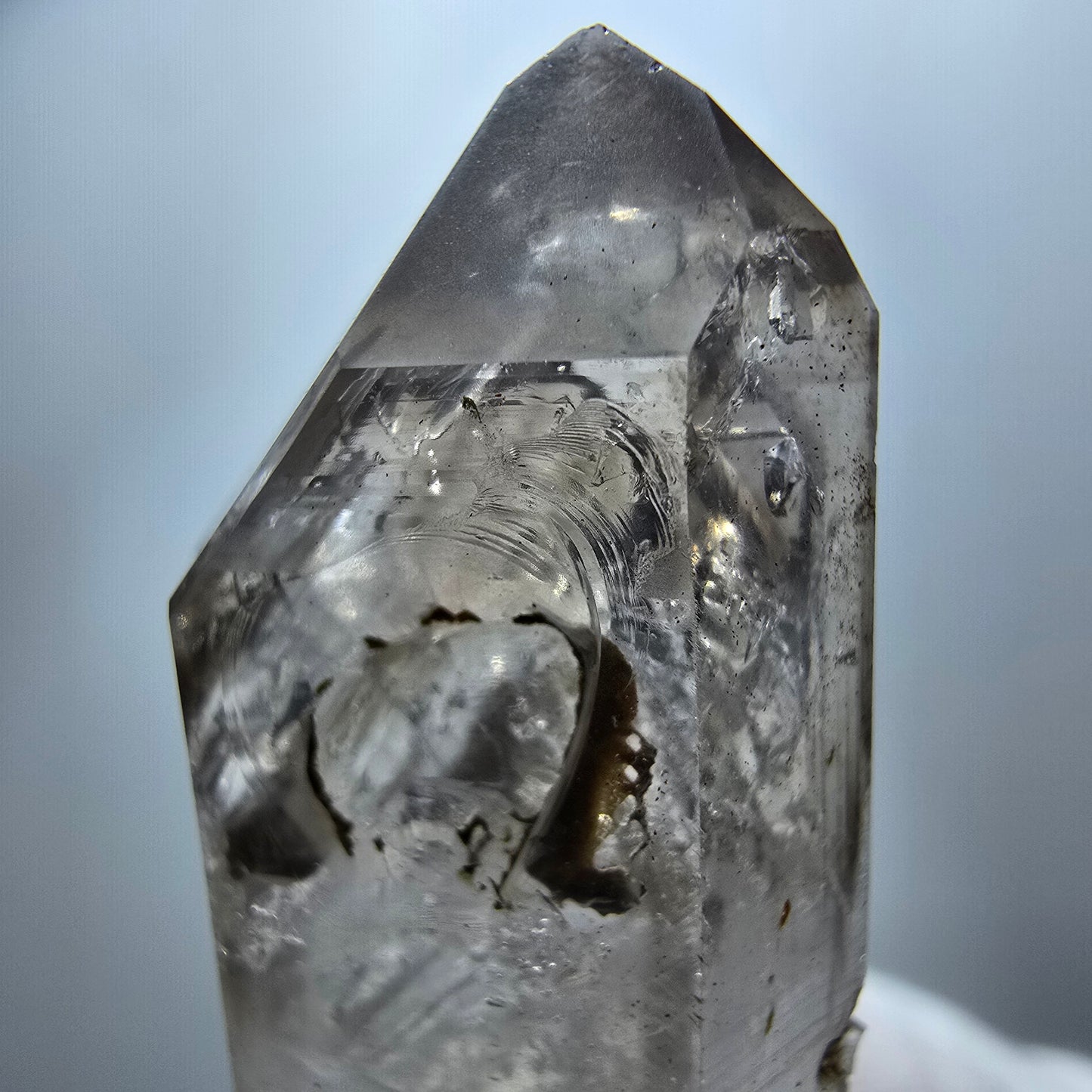 Klare Phantom Rauchquarz Doppelender Stufe Goboboseb, Namibia 46*19*12mm