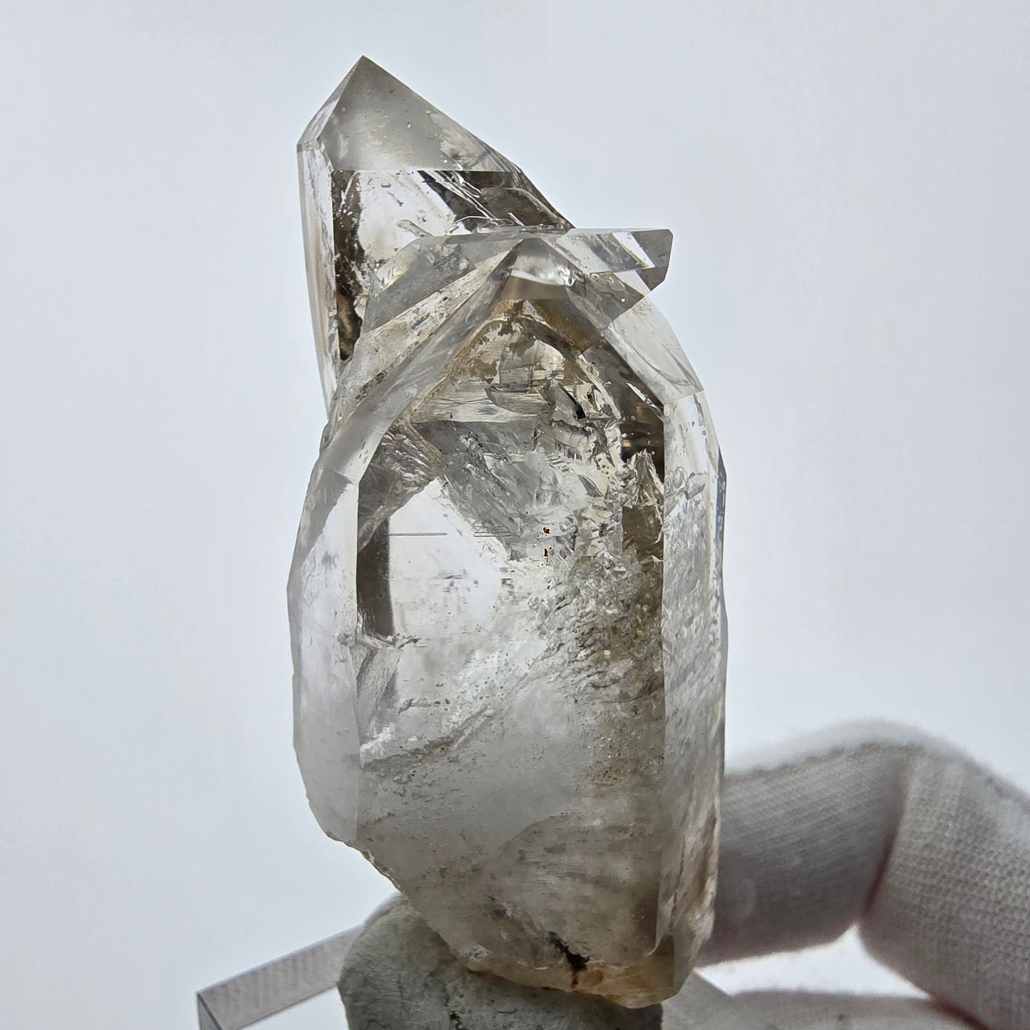Enhydro Phantom Smoky Quartz Sceptre Tip 3x Bubble Goboboseb, Namibie 61*26*20mm