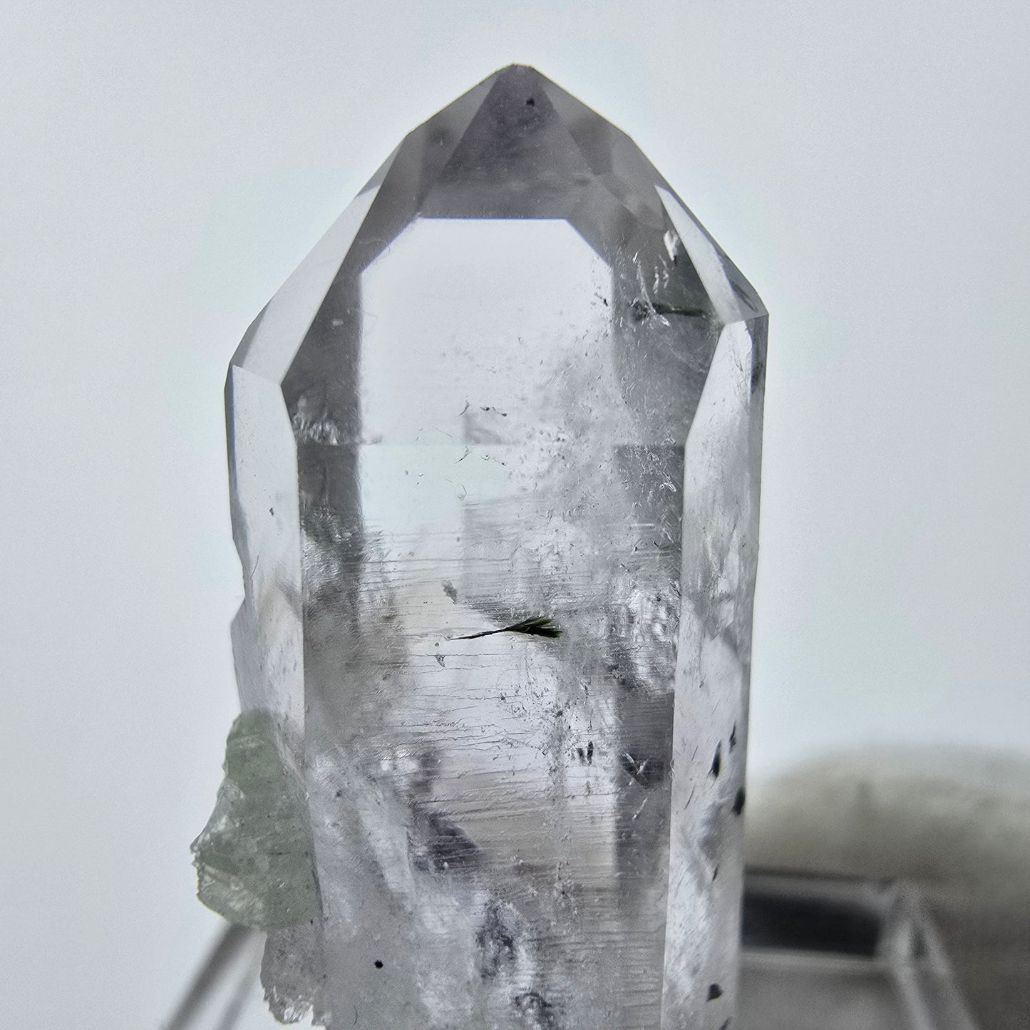 Phantom Amethyst mit Prehnit, Hämatit Streep Mine Goboboseb Namibia 32*14*11mm
