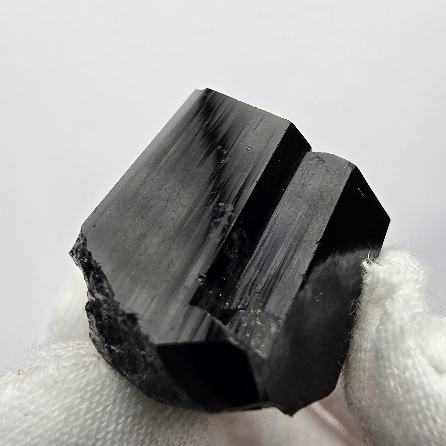 Symmetrischer Schörl Turmalin Kristall Erongo, Namibia 26*23*22mm Sammlung