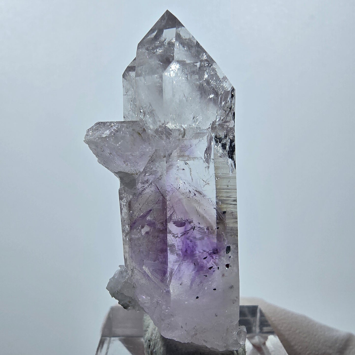 Améthyste fantôme, mine d'hématite Point Streep, Goboboseb, Namibie, 48 x 21 x 14 mm