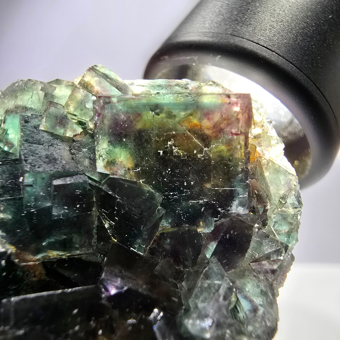 Rare spécimen de cube de fluorite fantôme, vert violet Okorusu Namibie 80*43*17 mm