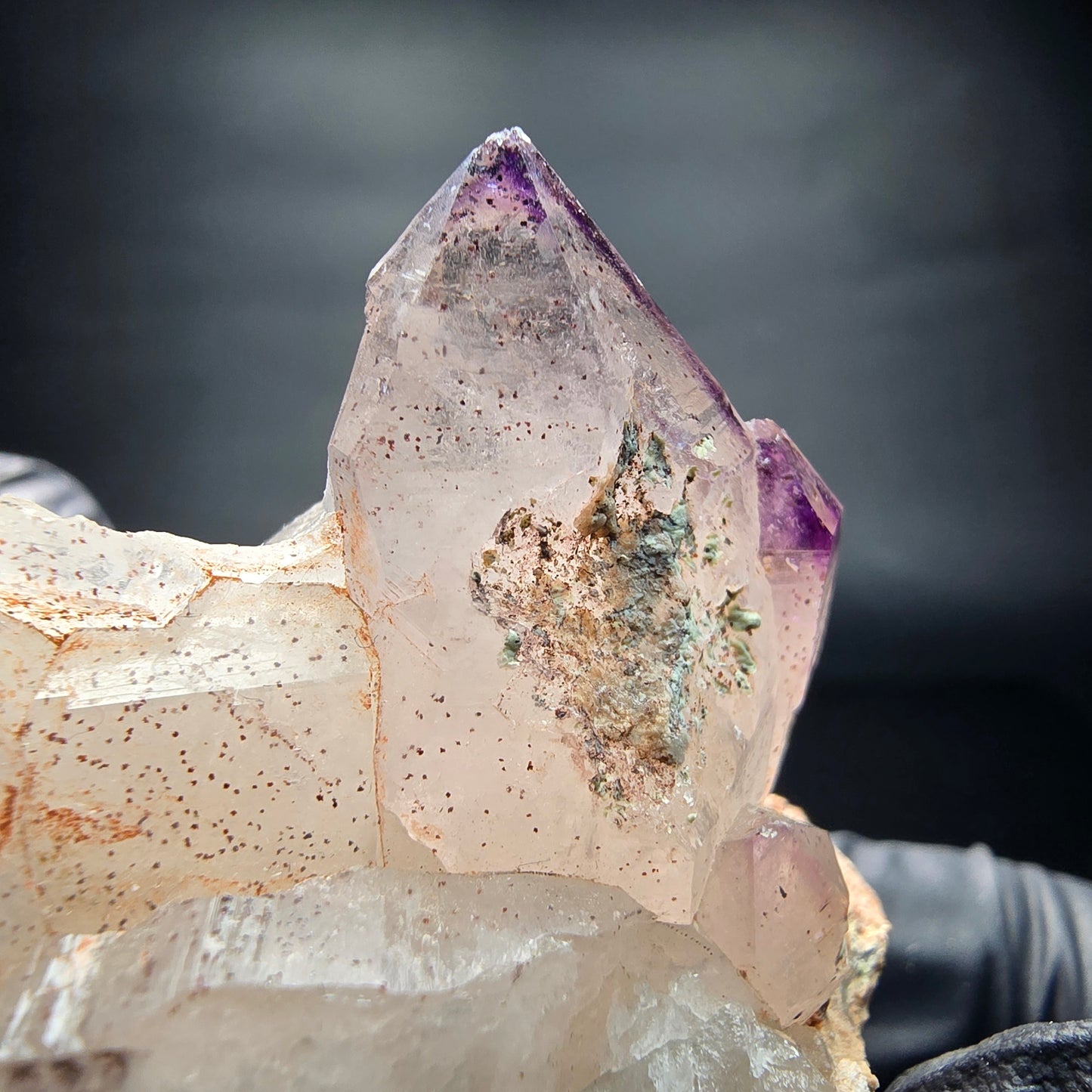 Klare Phantom Amethyst Stufe lila weiß Brandberg, Namibia 67*50*42mm Sammlung