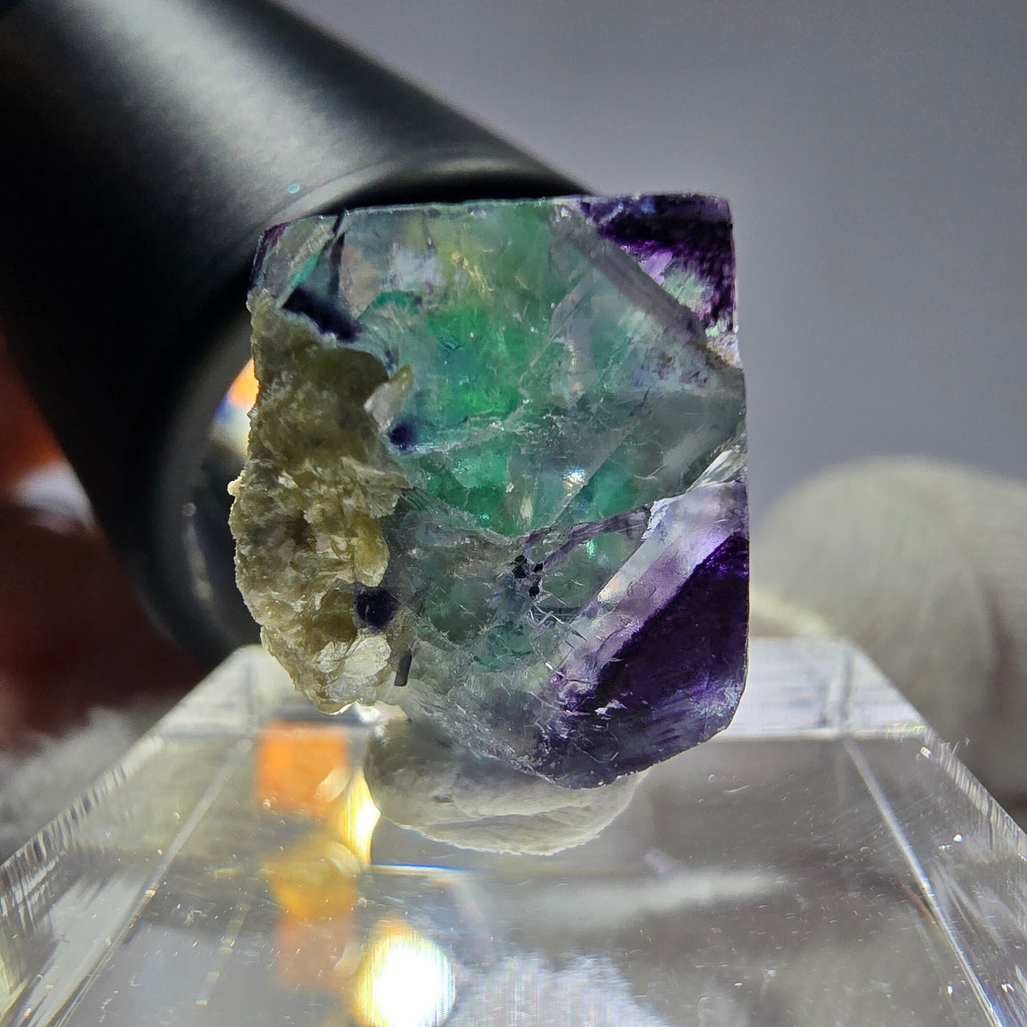 Cube de fluorite fantôme Schörl, tourmaline muscovite hyalite Erongo Namibie 16 x 15 x 13 mm