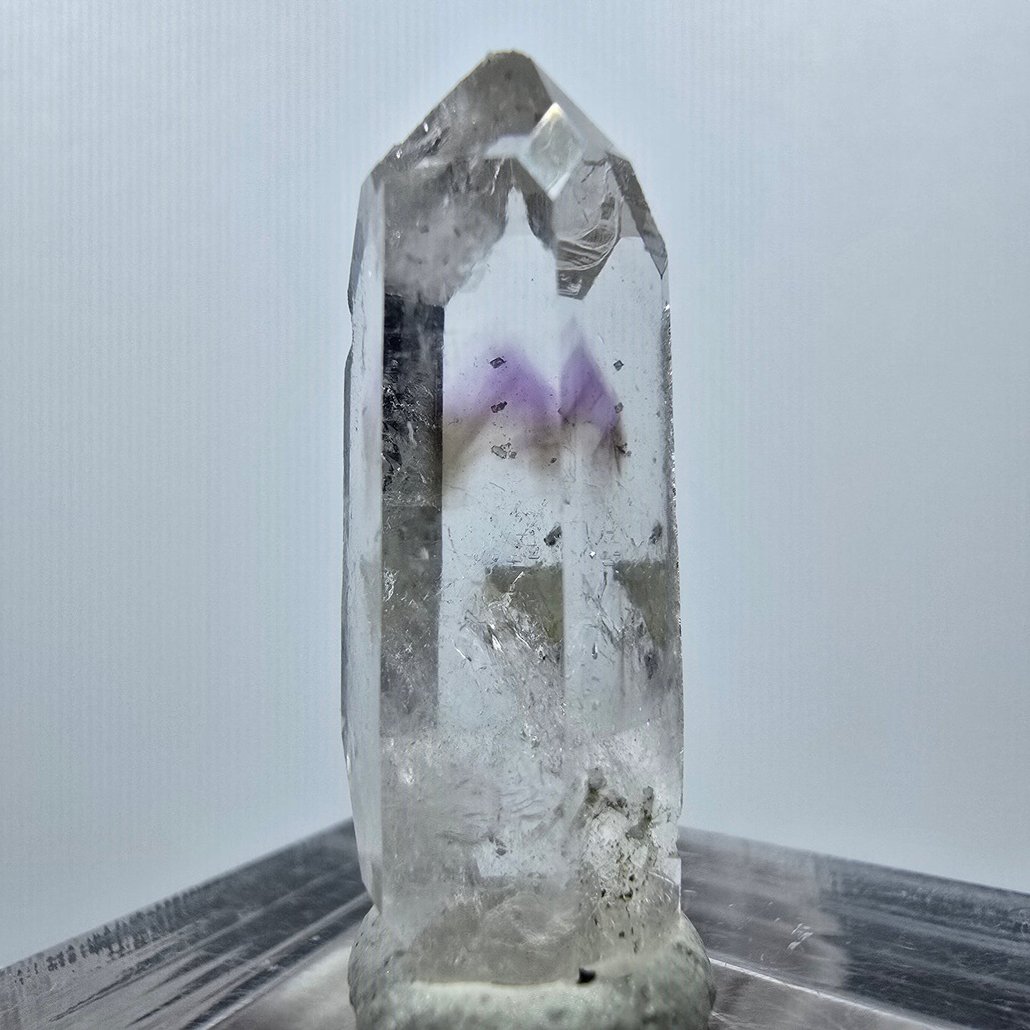 Améthyste fantôme DT, mine Prehnite Point Streep, Goboboseb, Namibie, 28 x 13 x 9 mm