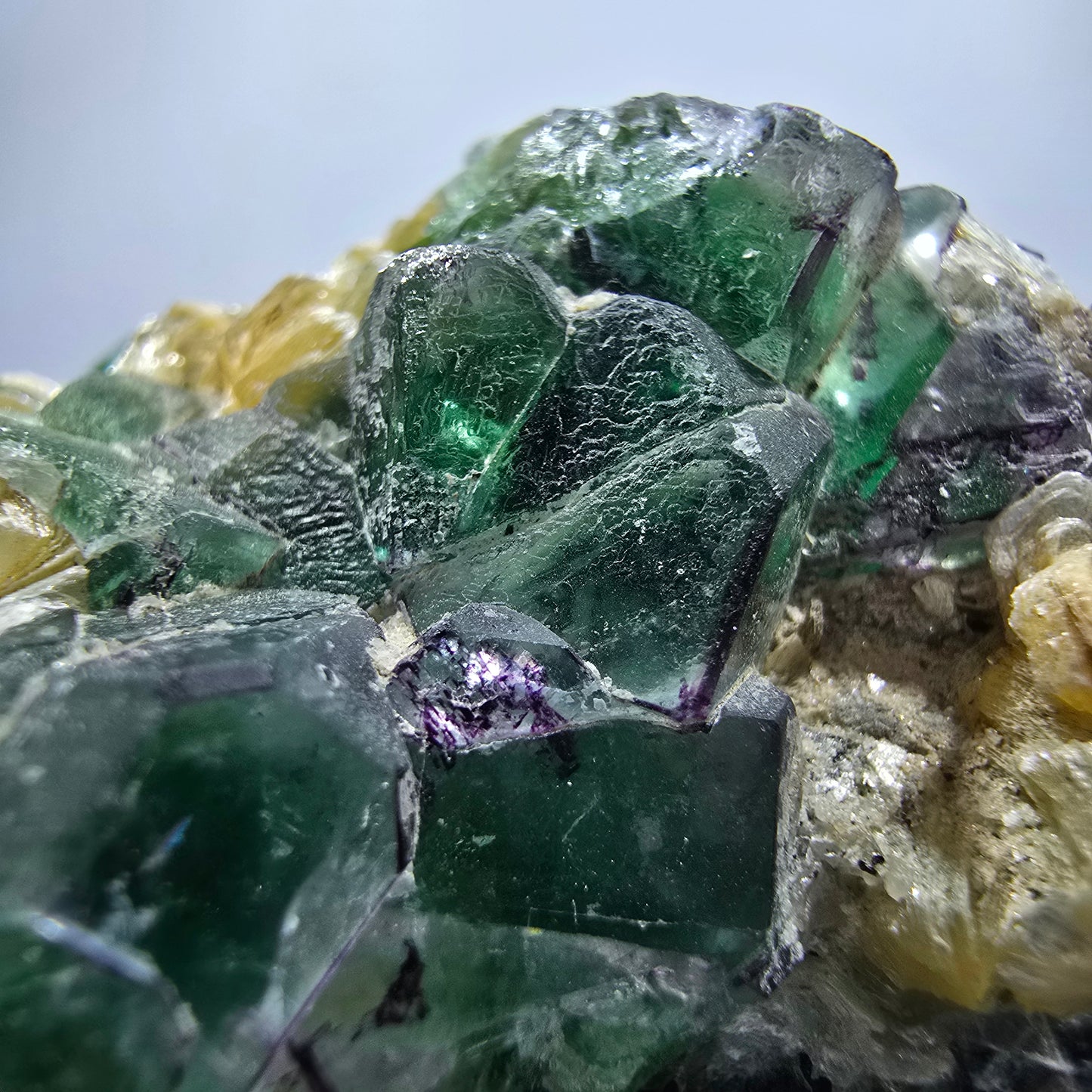 Fluorite fantôme Schörl, tourmaline, calcite, muscovite, stade Erongo, Namibie, 62 x 40 x 38 mm