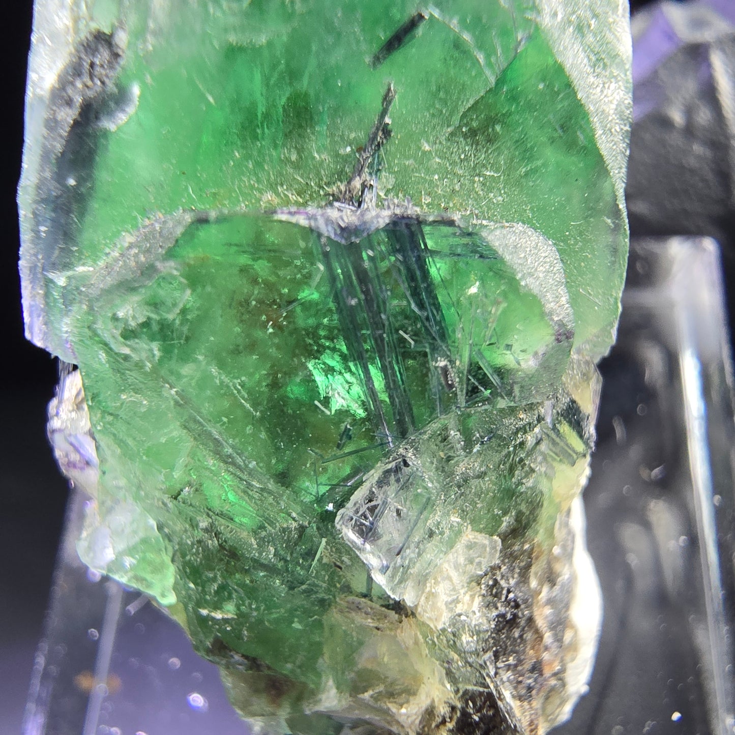 Seltene Phantom Fluorit Würfel, Schörl Stufe 34*19*14mm aus Erongo, Namibia