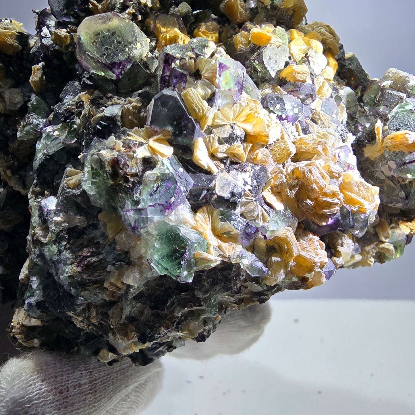 Fluorite fantôme XL, muscovite, hyalite, quartz fumé, tourmaline Schörl, Erongo, Namibie, 132 x 116 x 98 mm