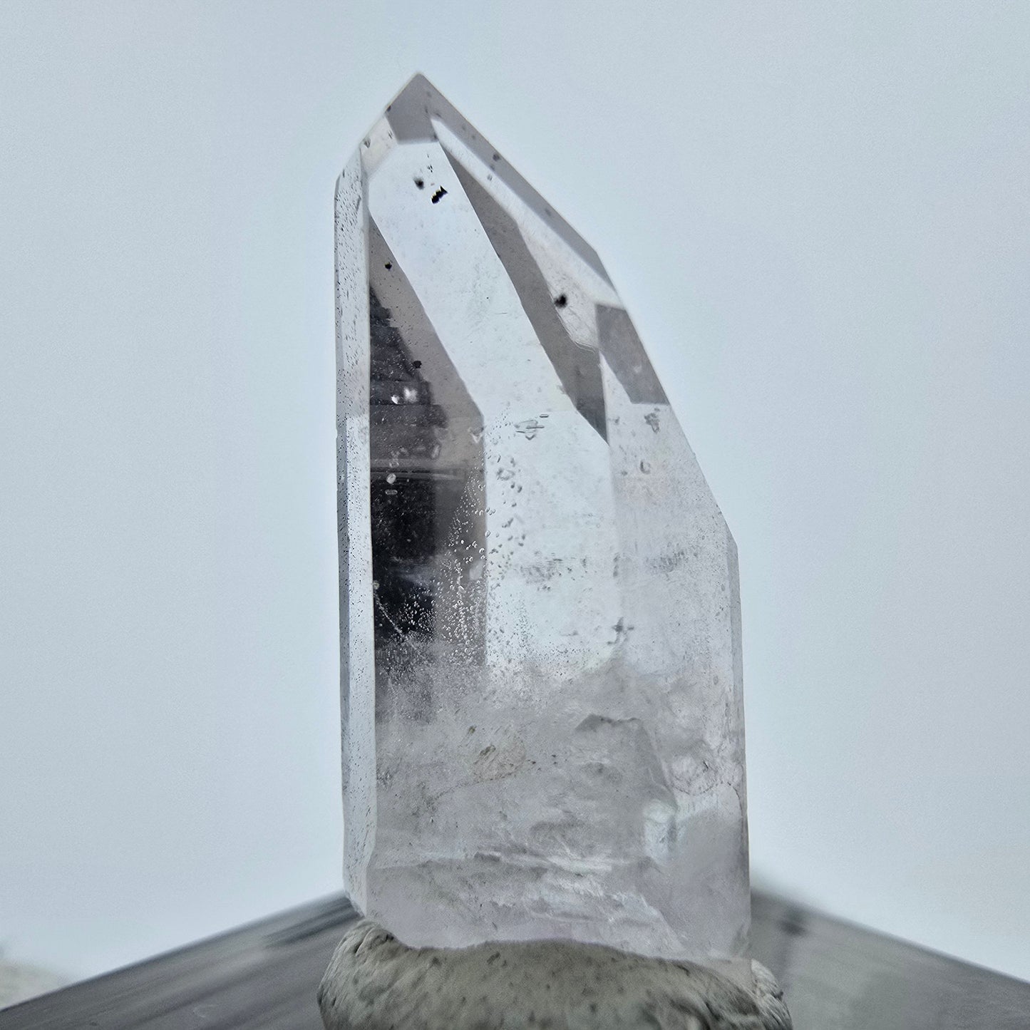 Klarer Phantom Hämatit Quarz Kristall Streep Mine, Goboboseb, Namibia 25*10*9mm