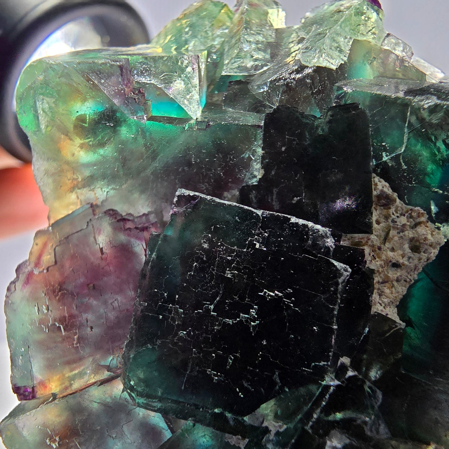 Cube de fluorite fantôme étagé vert violet Okorusu Namibie 47 x 44 x 16 mm