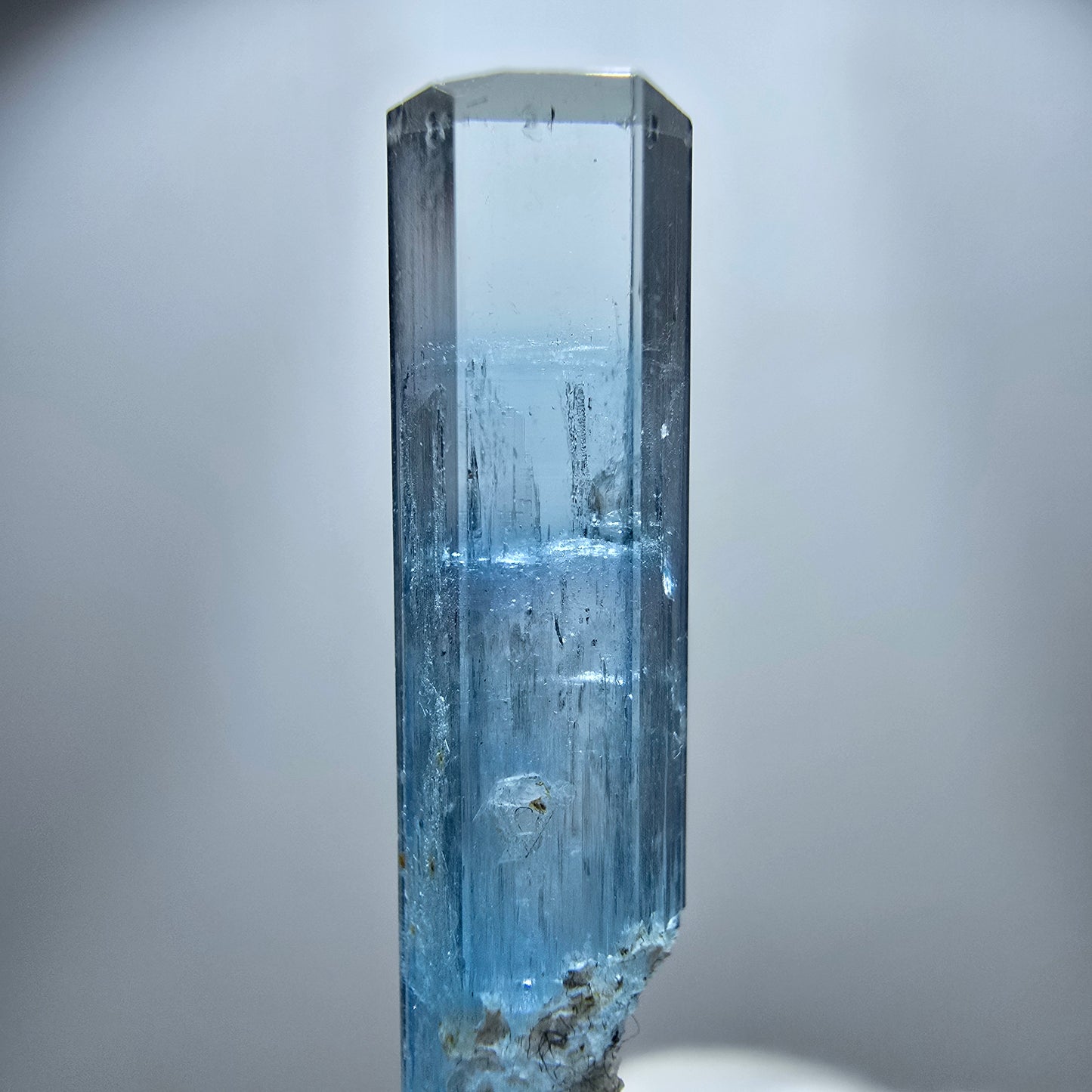 Klarer Aquamarin X DT Kristall, blau Erongo, Namibia 40*6*6mm