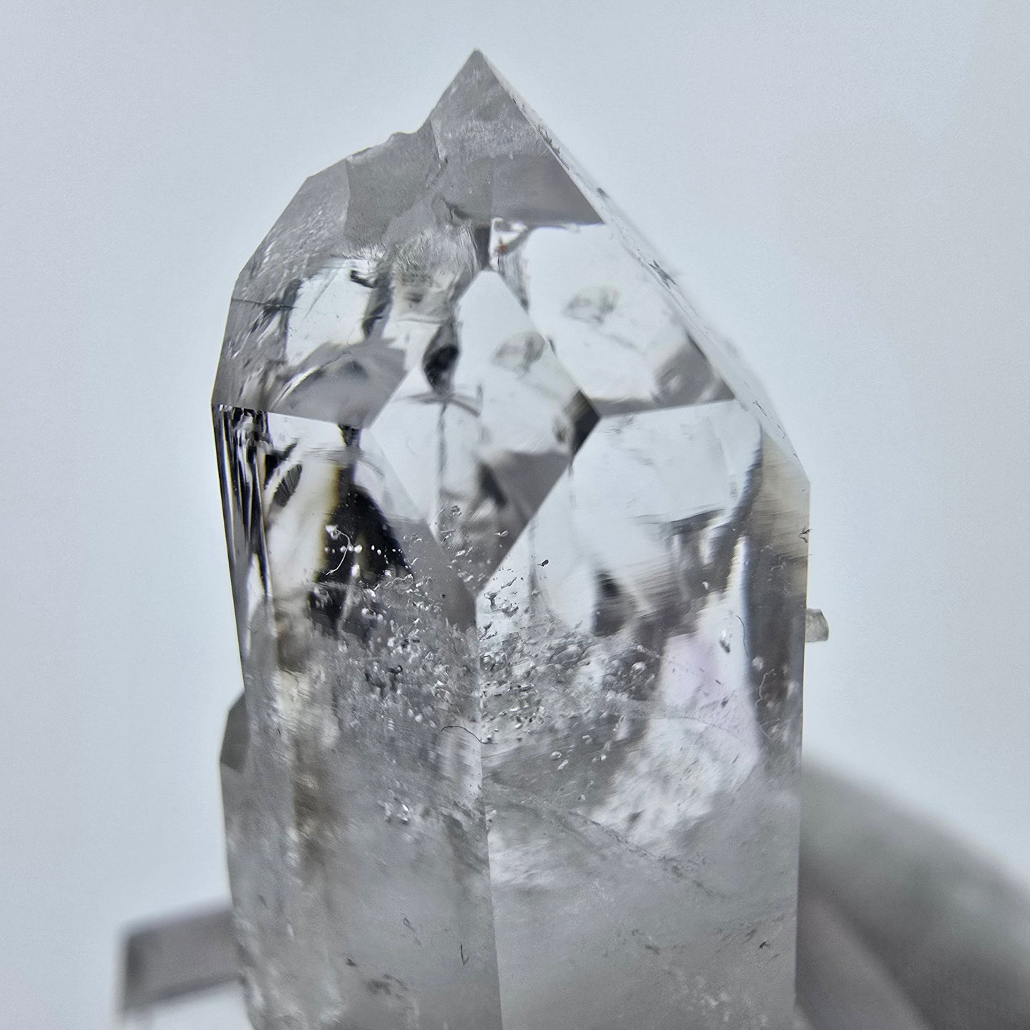 Klarer Phantom Rauchquarz mit Analcim Streep Mine Goboboseb Namibia 35*16*14mm