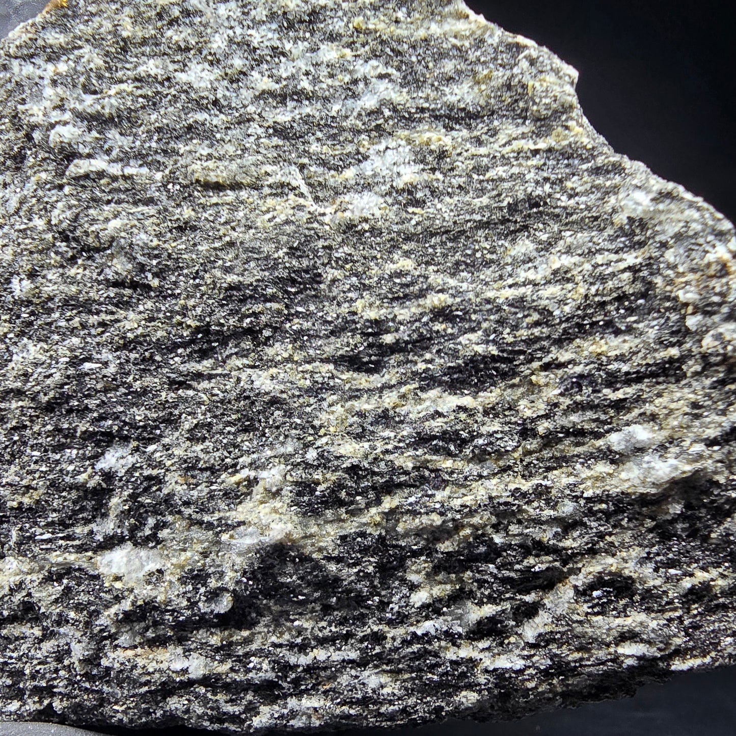 Schönes Unbekanntes Mineral, schwarz weiß glänzend 114*83*41mm aus Unbekannt