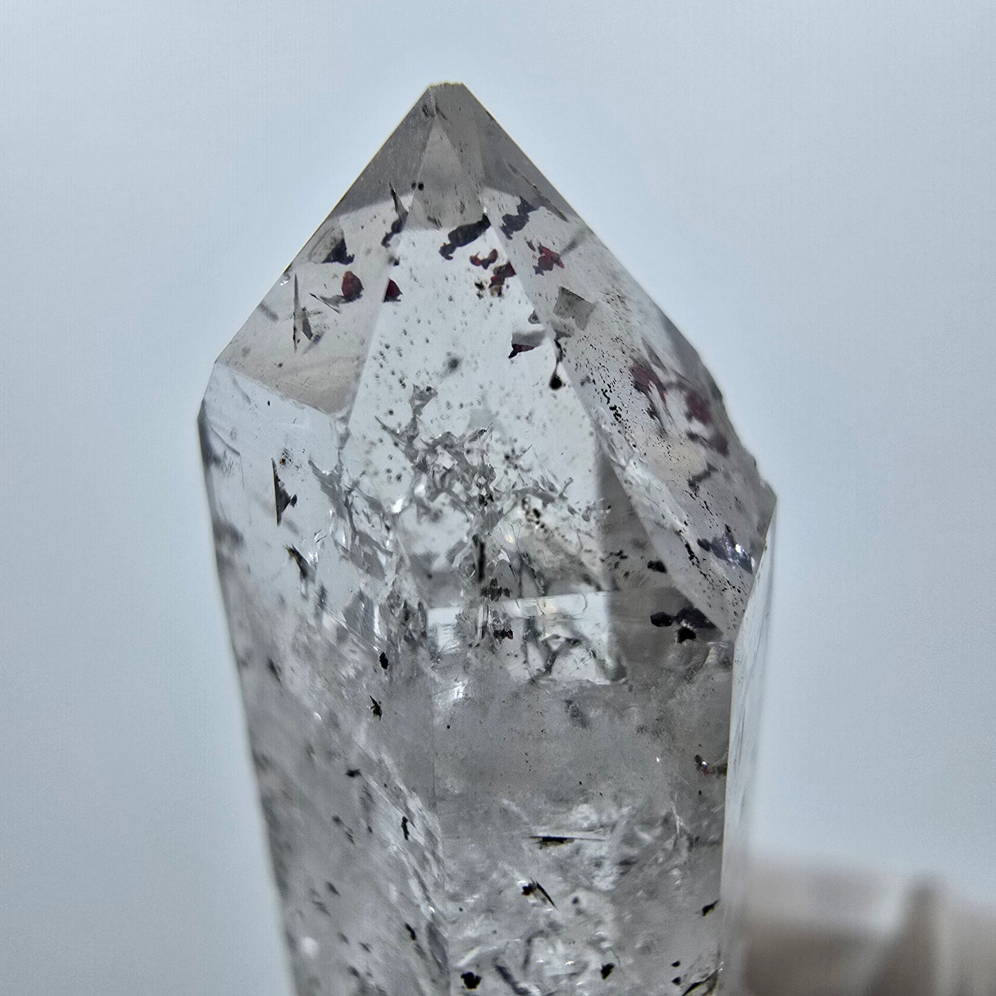 Quartz clair Harlequin Mine Point Streep, Goboboseb, Namibie 42 x 15 x 11 mm