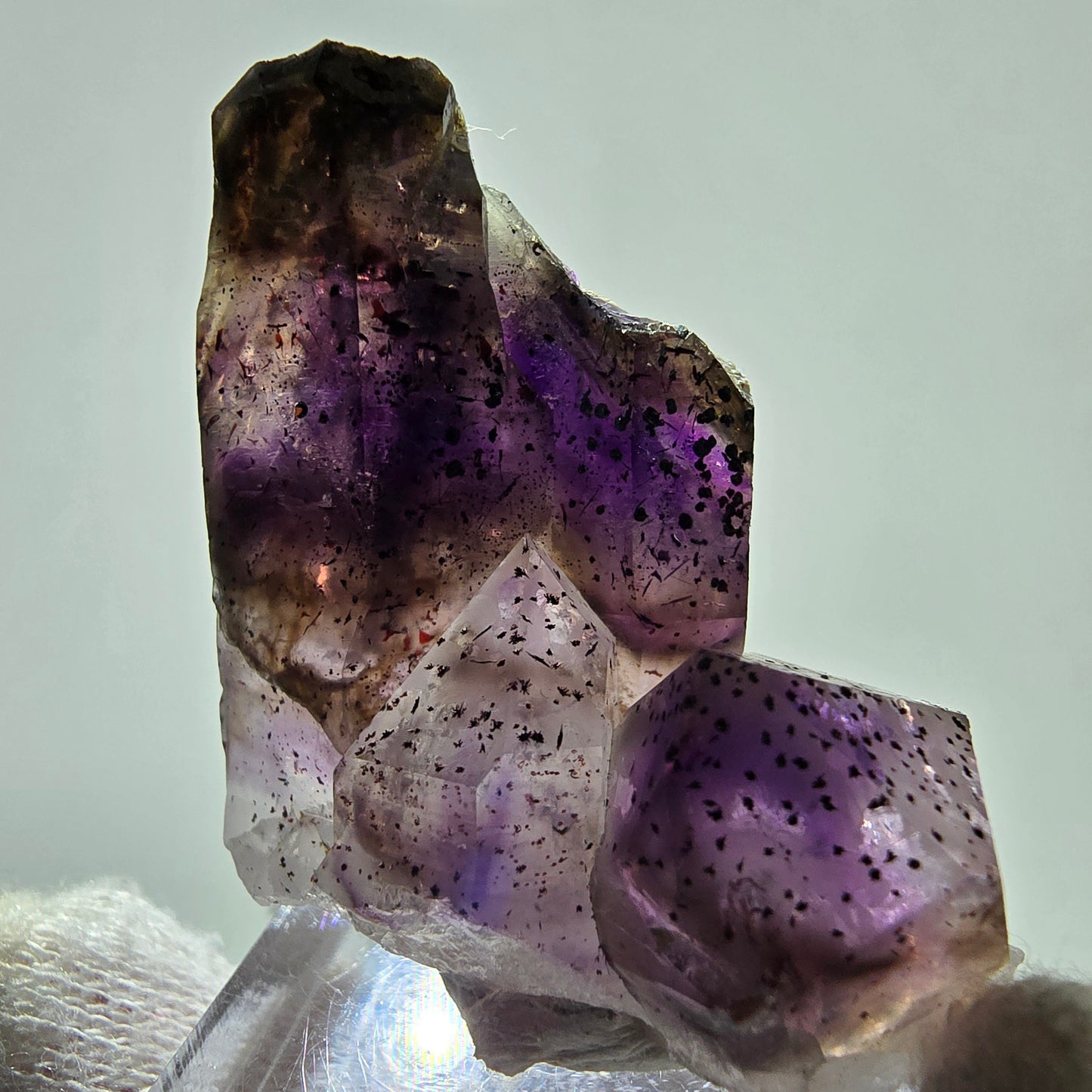 Rare spécimen de sceptre d'améthyste fantôme, Brandberg, Namibie, 39 x 39 x 20 mm