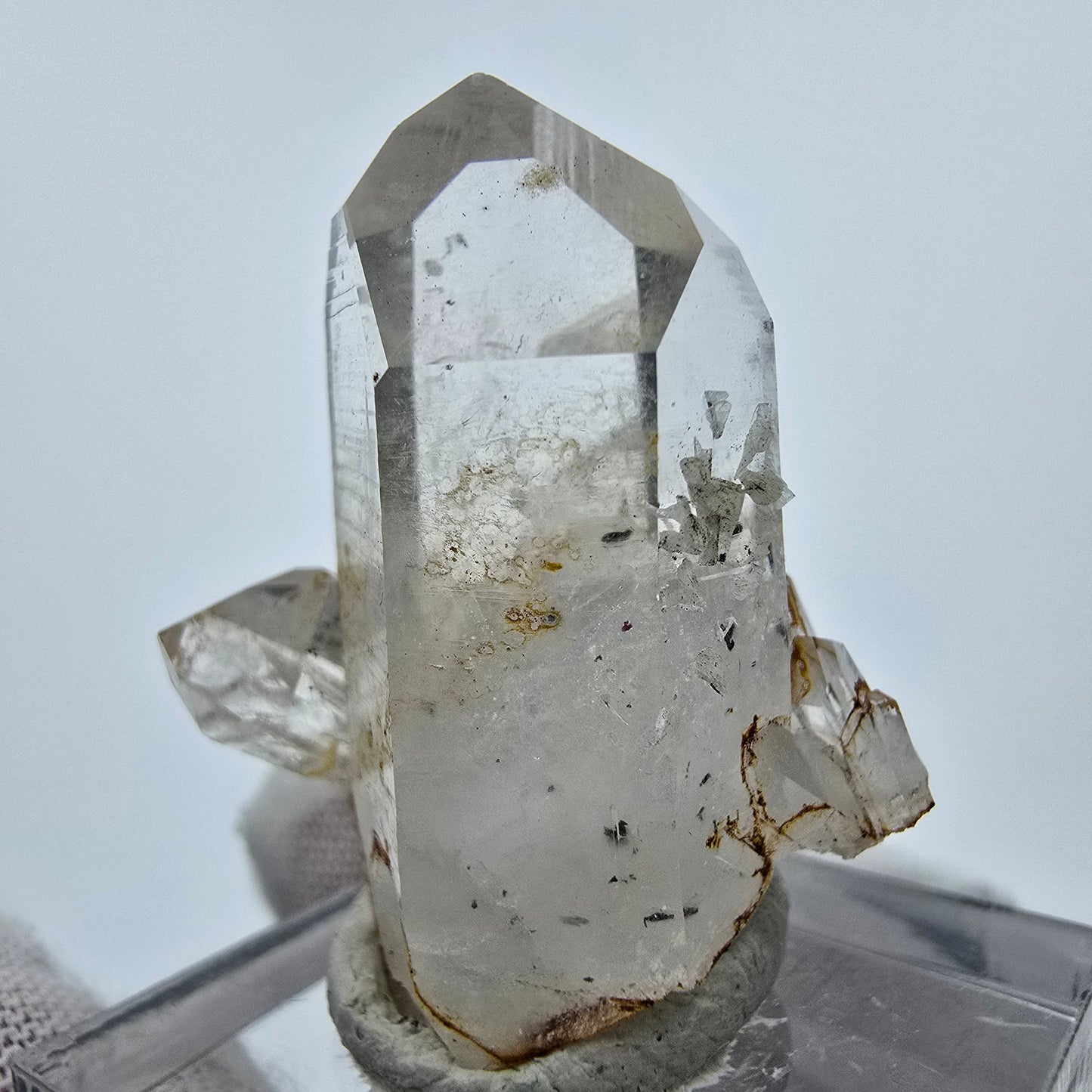 Phantom Quartz Prehnite Hematite Crystal Streep Mine Goboboseb Namibia 29*26*27mm