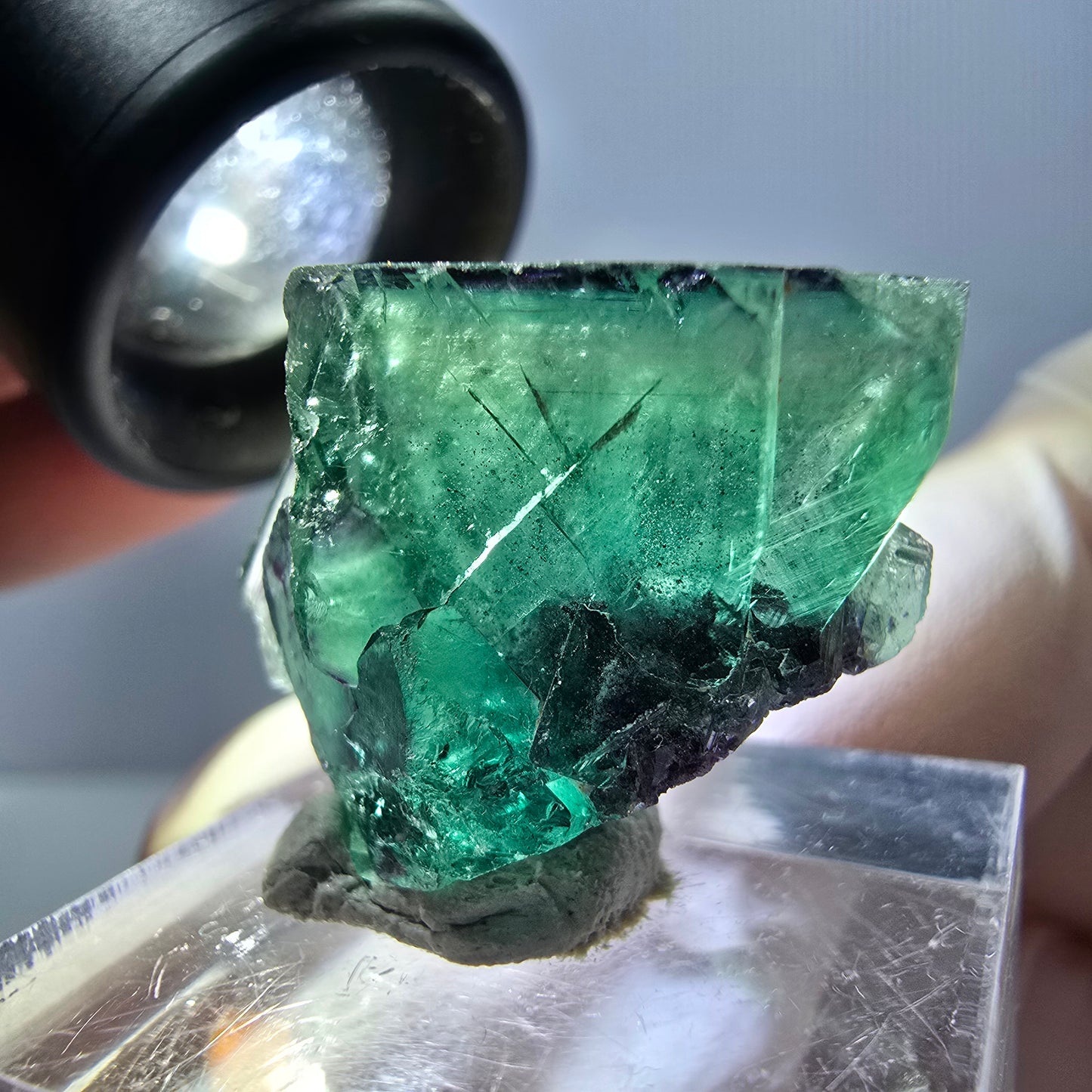 Spécimen de cube de fluorite fantôme, parqueté vert violet Okorusu, Namibie 29*18*14 mm
