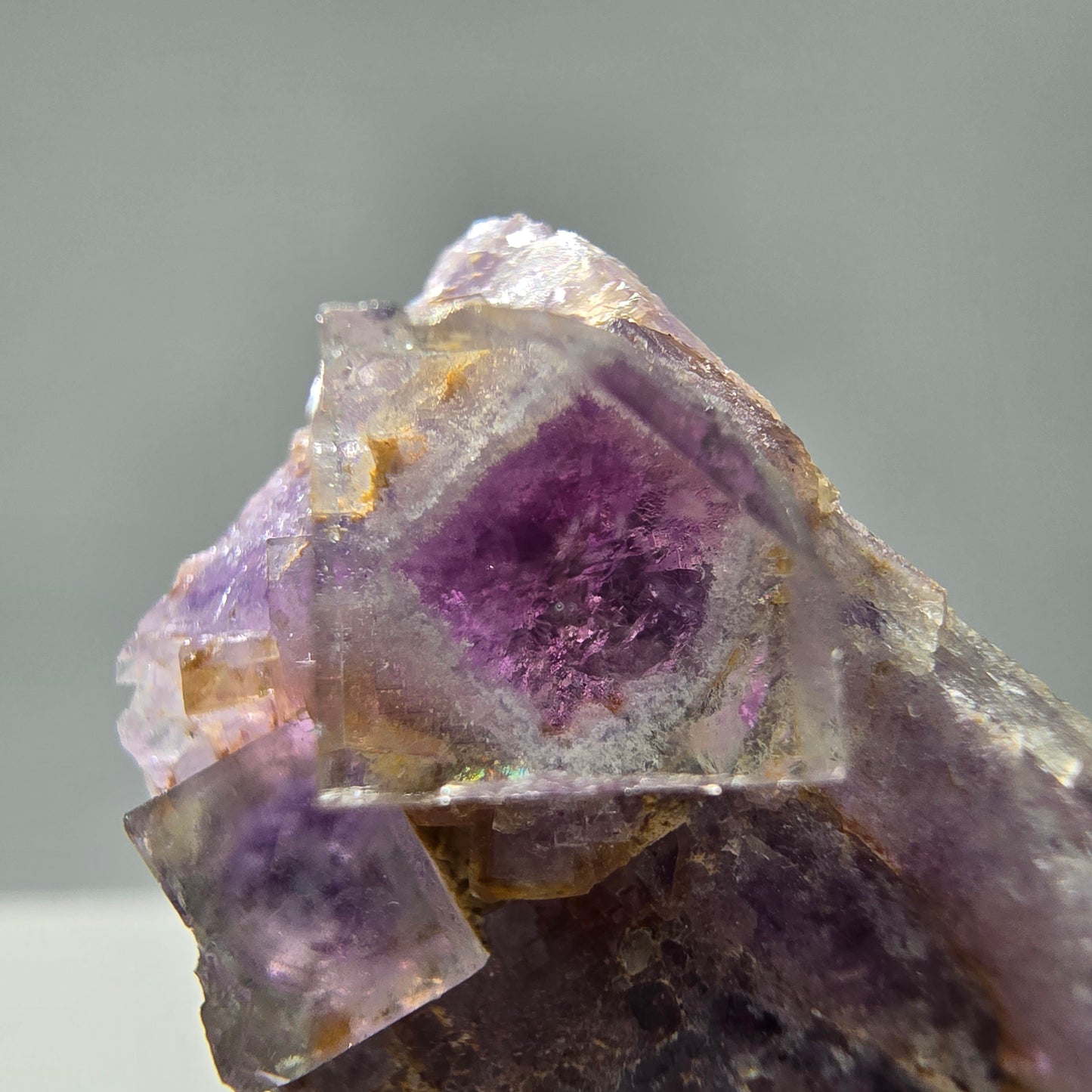 Seltene UV Phantom Fluorit Würfel, Quarz Stufe Brandberg, Namibia 31*19*19mm
