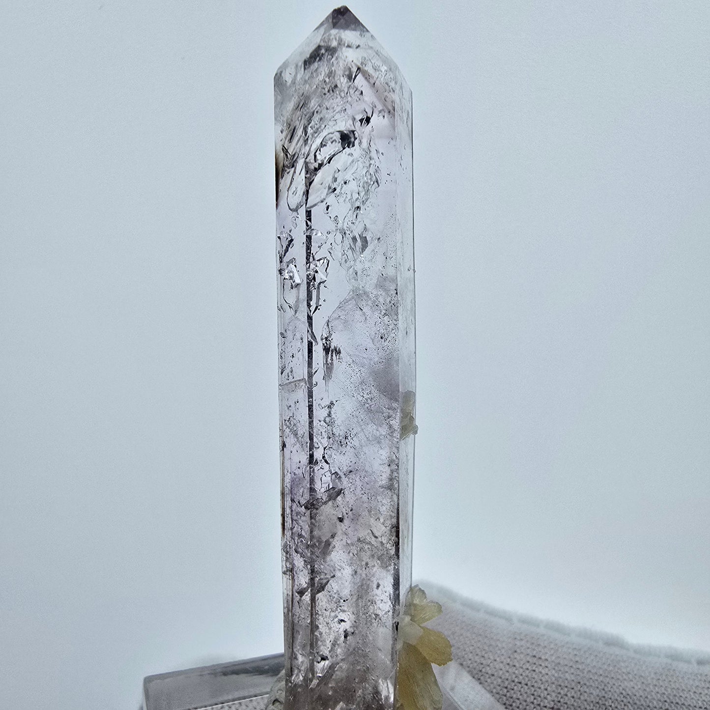 Enhydro Phantom Amethyst mit Stilbit, 1x Blase Goboboseb, Namibia 58*13*8mm