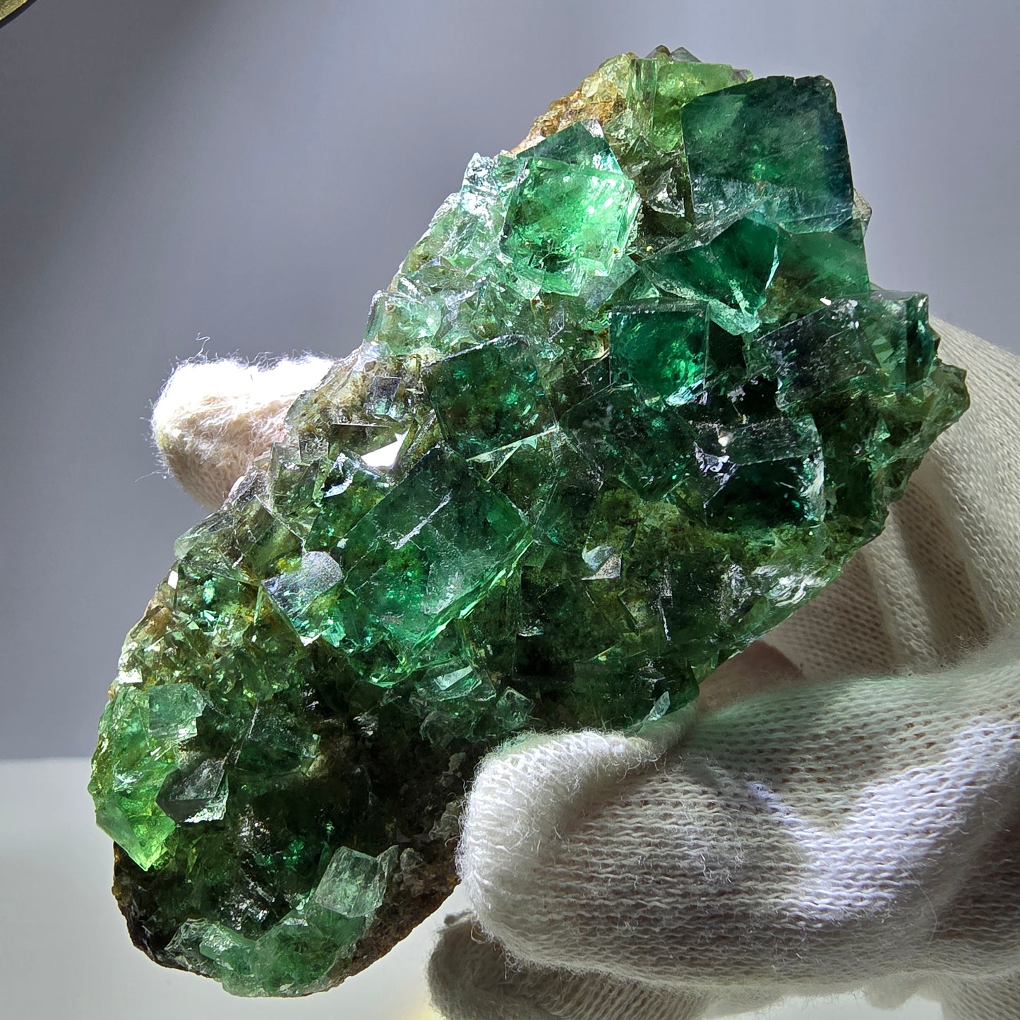 Spécimen de cube de fluorite fantôme transparente, parqueté Okorusu Namibie 95*54*21mm