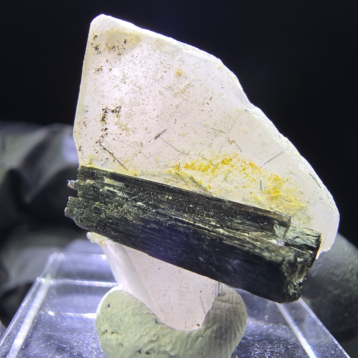 Seltene Schörl Turmalin X auf Quarz Stufe schwarz 25*19*14mm aus Erongo, Namibia