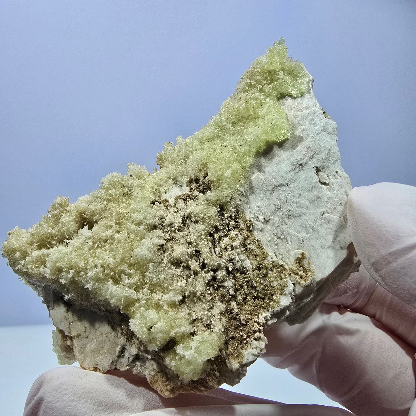 Opale hyalite rare, spécimen d'orthose Erongo, Namibie 75*51*18mm